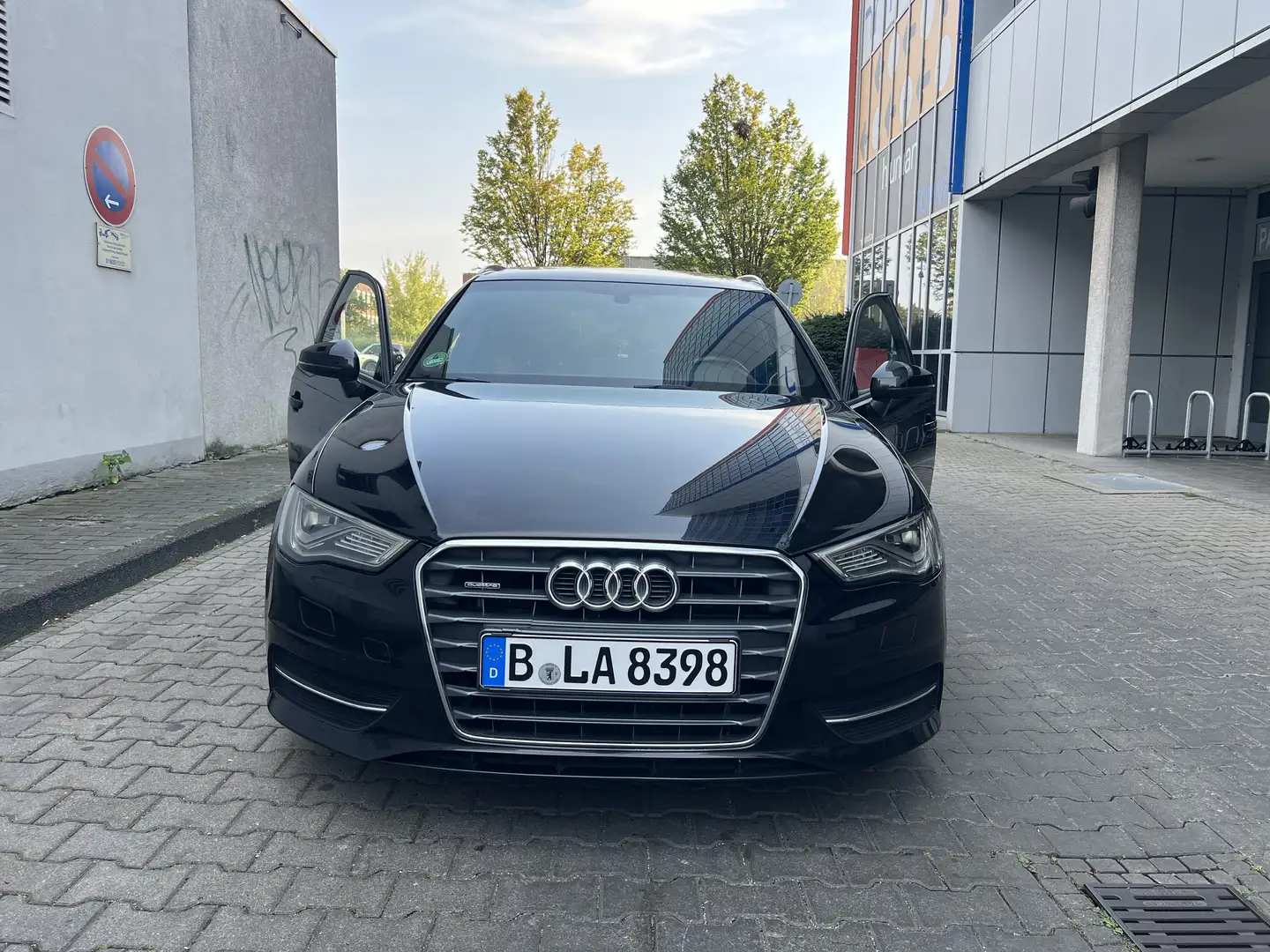 Audi A3 S line Sportpaket quattro Schwarz - 1