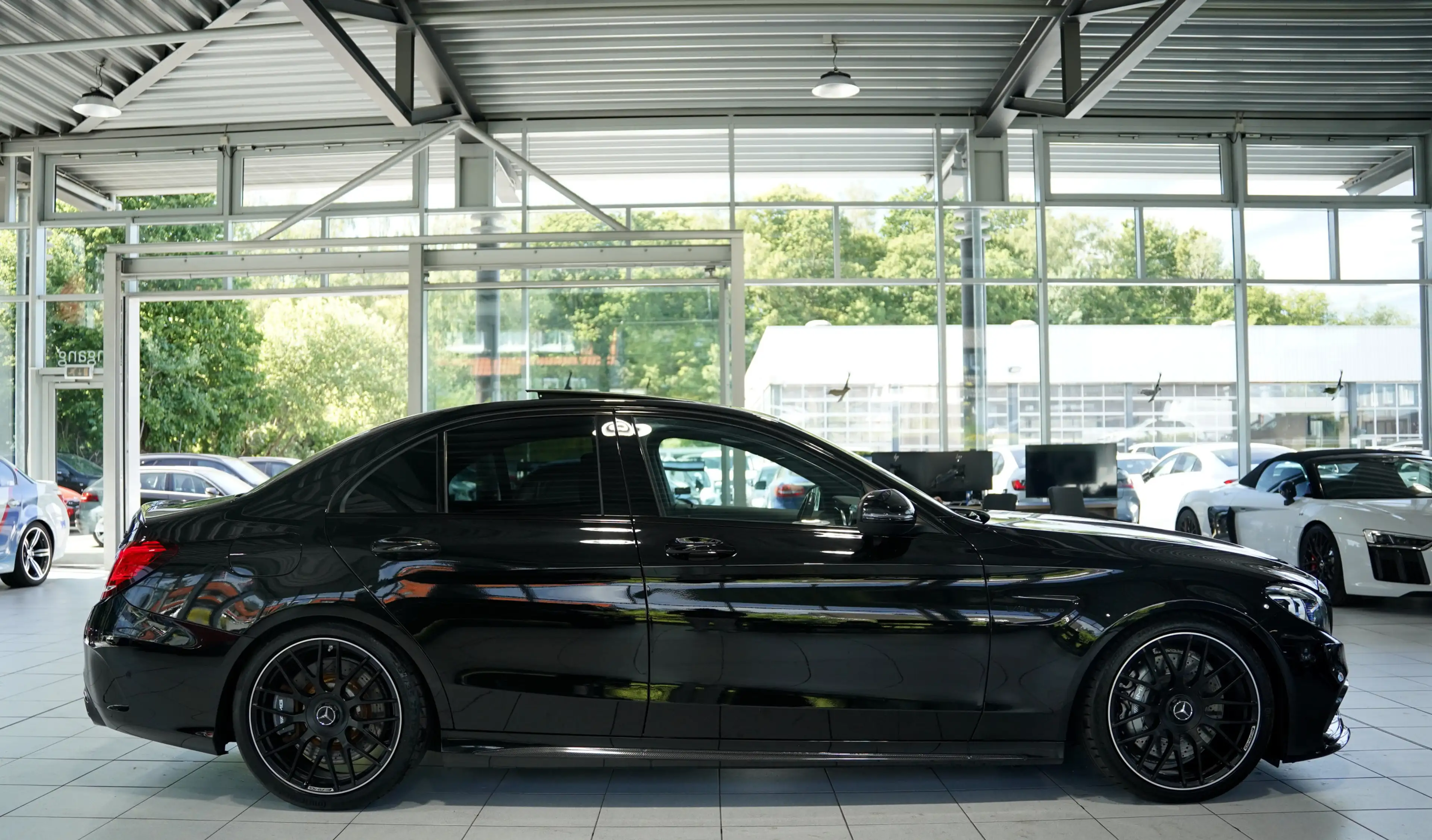 Mercedes-Benz C 63 AMG Limousine *19 *Schale *Pano*Distr.*Kam — photo 7