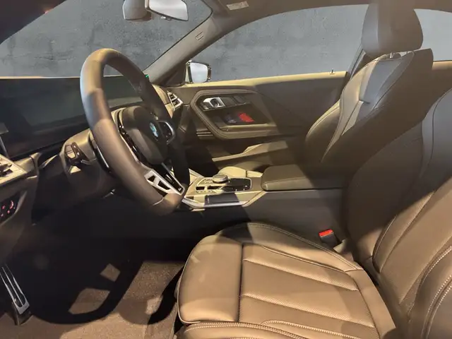 BMW 2 Series view 8