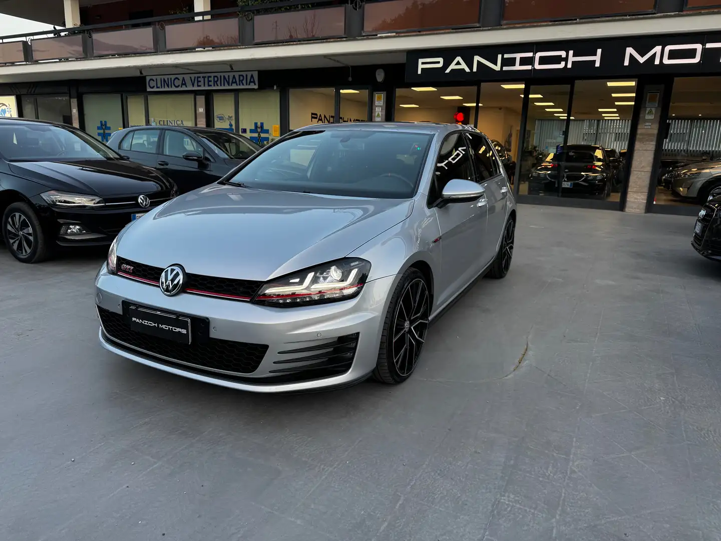 Volkswagen Golf GTI Golf 5p 2.0 tsi Gti Performance dsg Gümüş rengi - 1