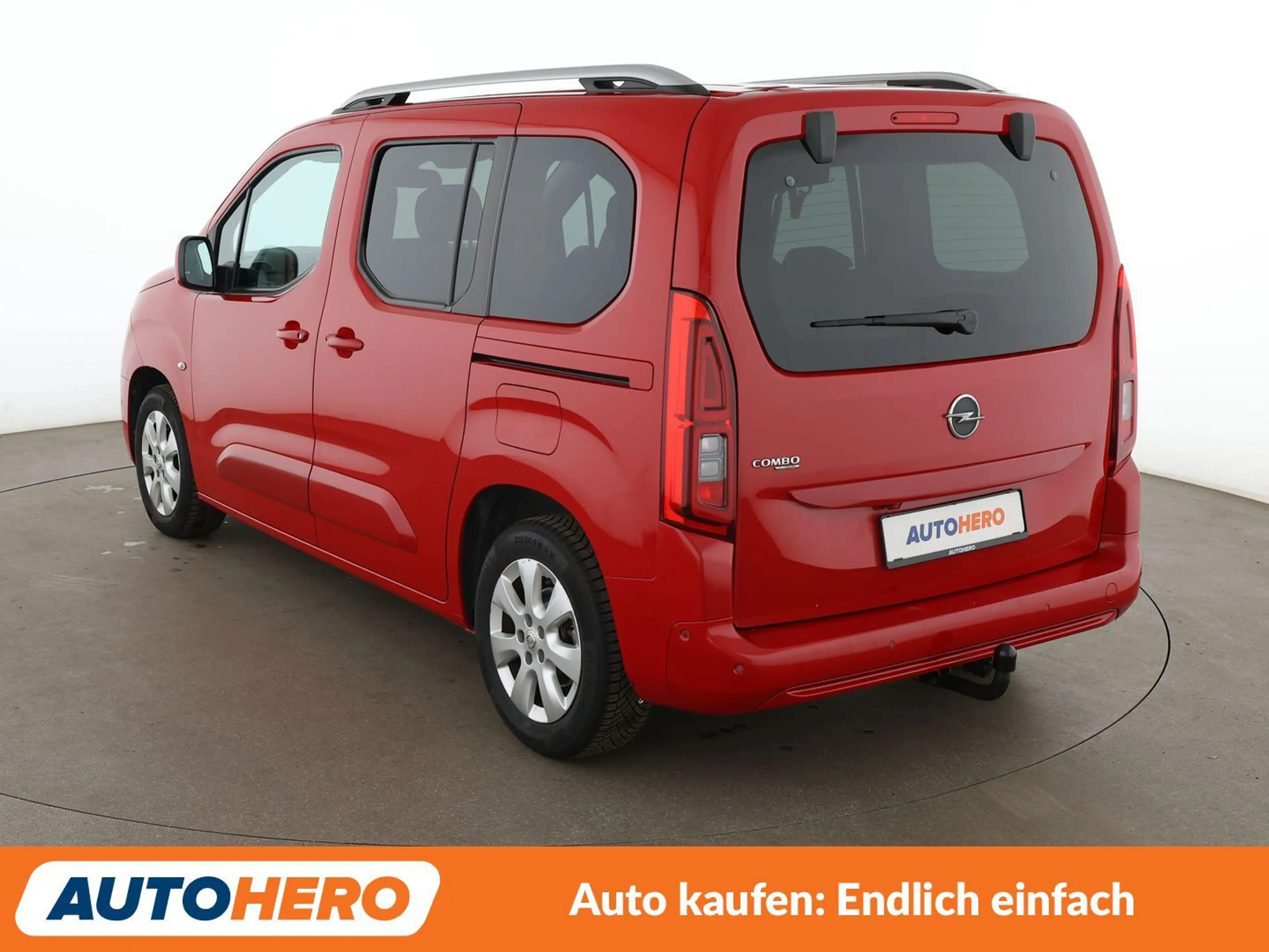 Opel Combo Life 1.2 Turbo INNOVATION *NAVI*HUD*TEMPO*CAM*PDC*SHZ* — photo 4