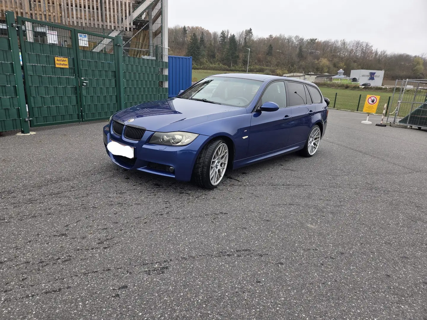 BMW 330 330xd Touring - 2