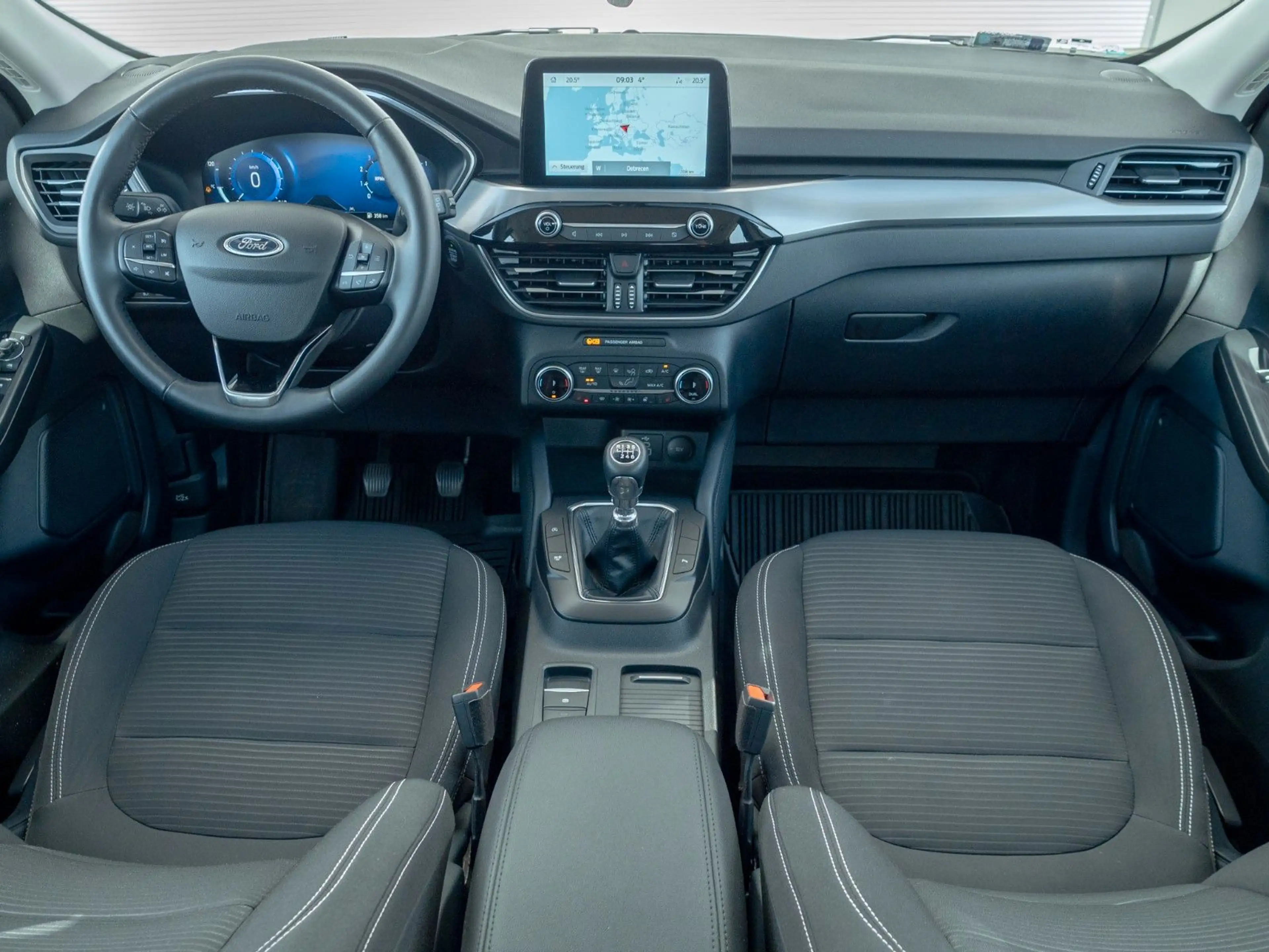 Ford Kuga Titanium TEMPOMAT.LHZ.SHZ.HINTENKAM.8 STÜCK — photo 14