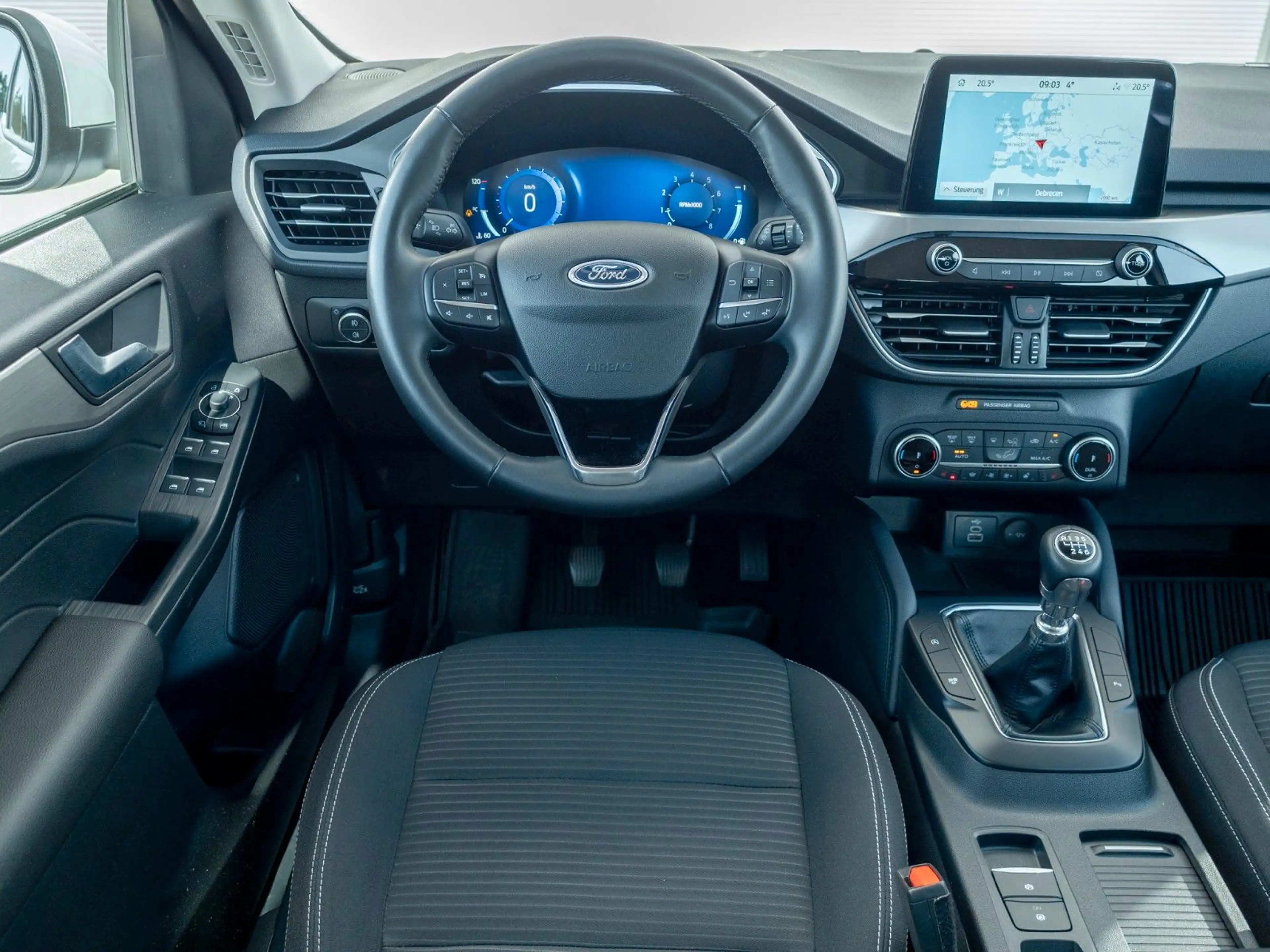 Ford Kuga Titanium TEMPOMAT.LHZ.SHZ.HINTENKAM.8 STÜCK — photo 13