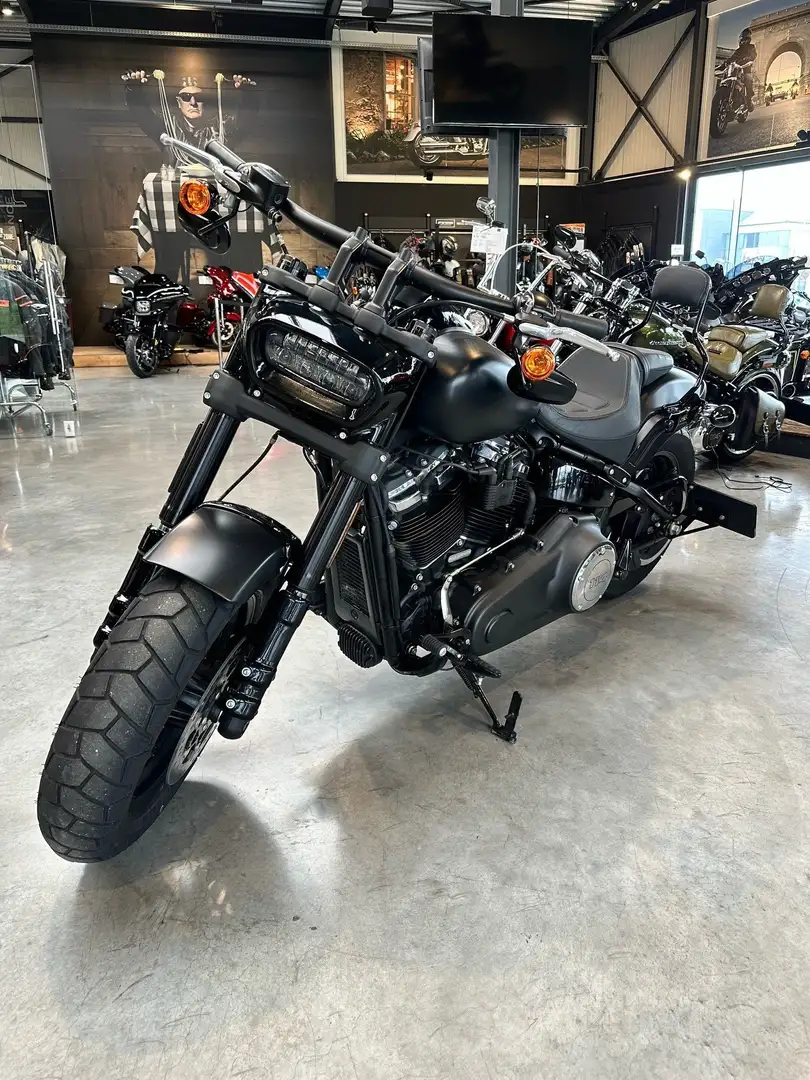 Harley-Davidson Fat Bob Zwart - 2