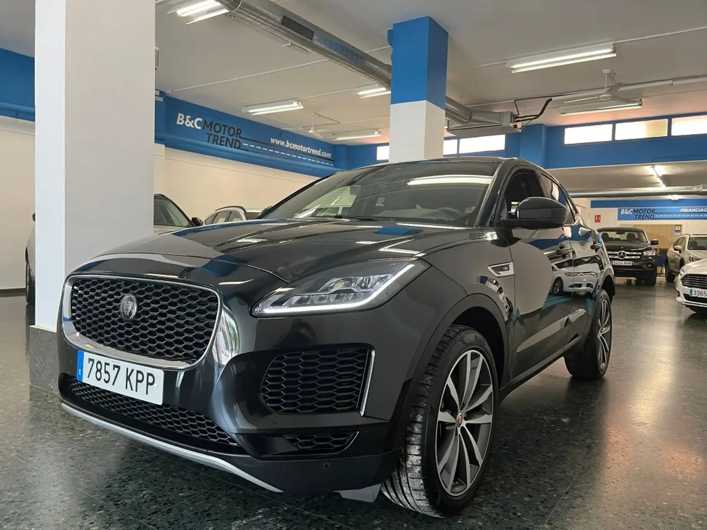 Jaguar E-Pace 2.0 I4 R-Dynamic S AWD Aut. 249 Noir - 1