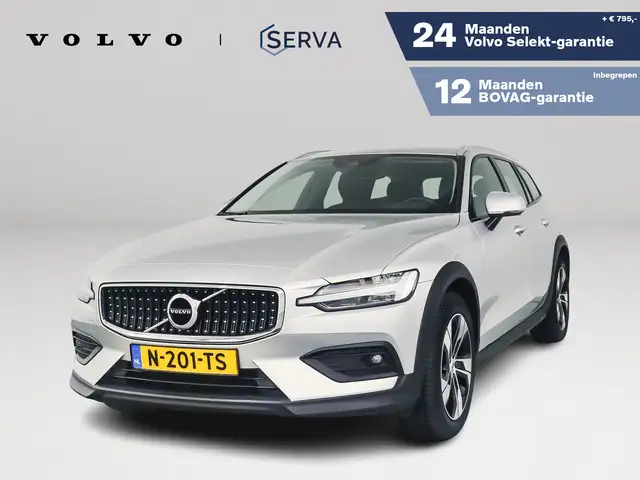 Volvo V60 Cross Country B5 AWD Pro | Parkeercamera | Stoel- en Stuurverwar