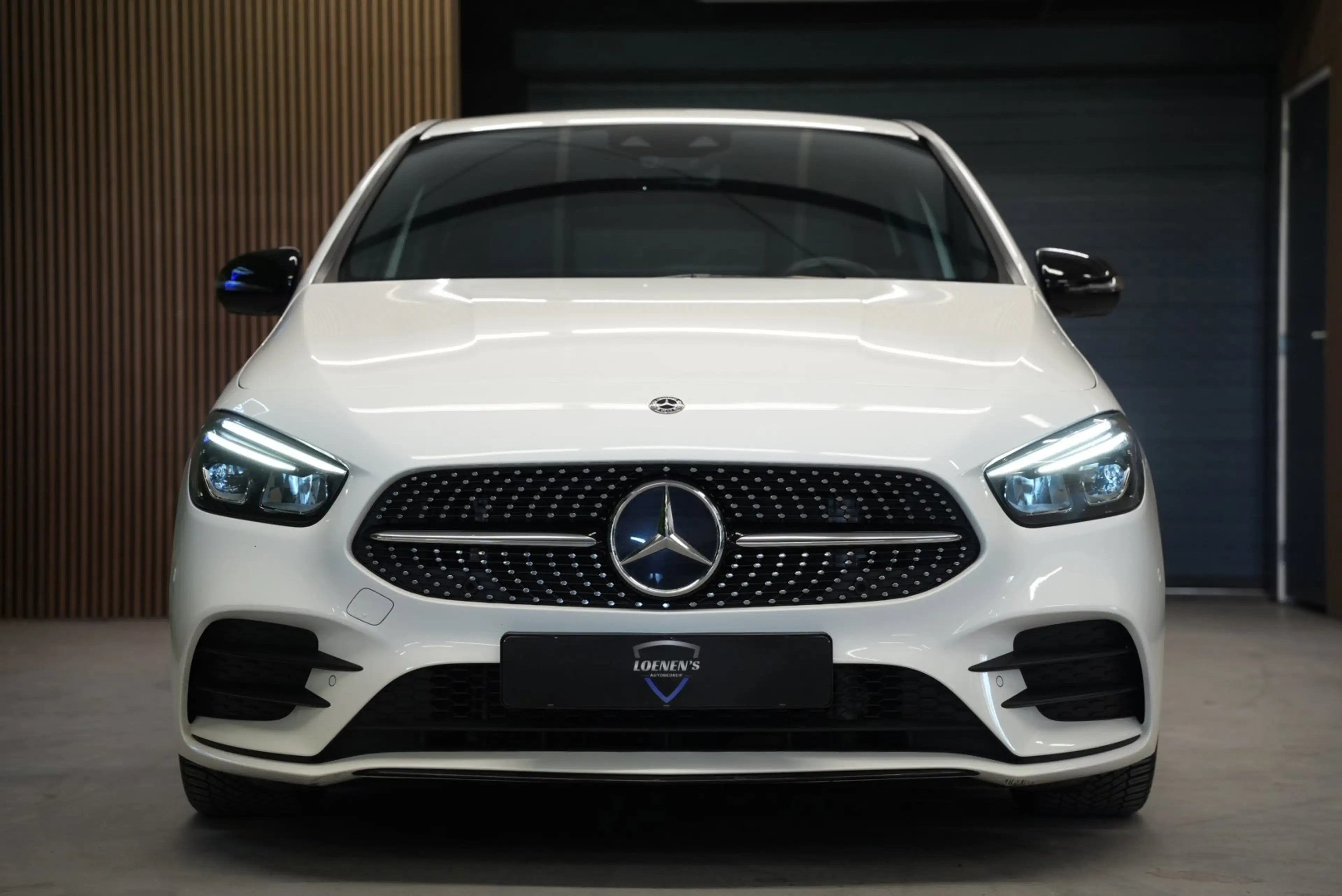 Mercedes-Benz B 200 AMG Line / Night pakket / Camera / Sfeerverlichtin — photo 9