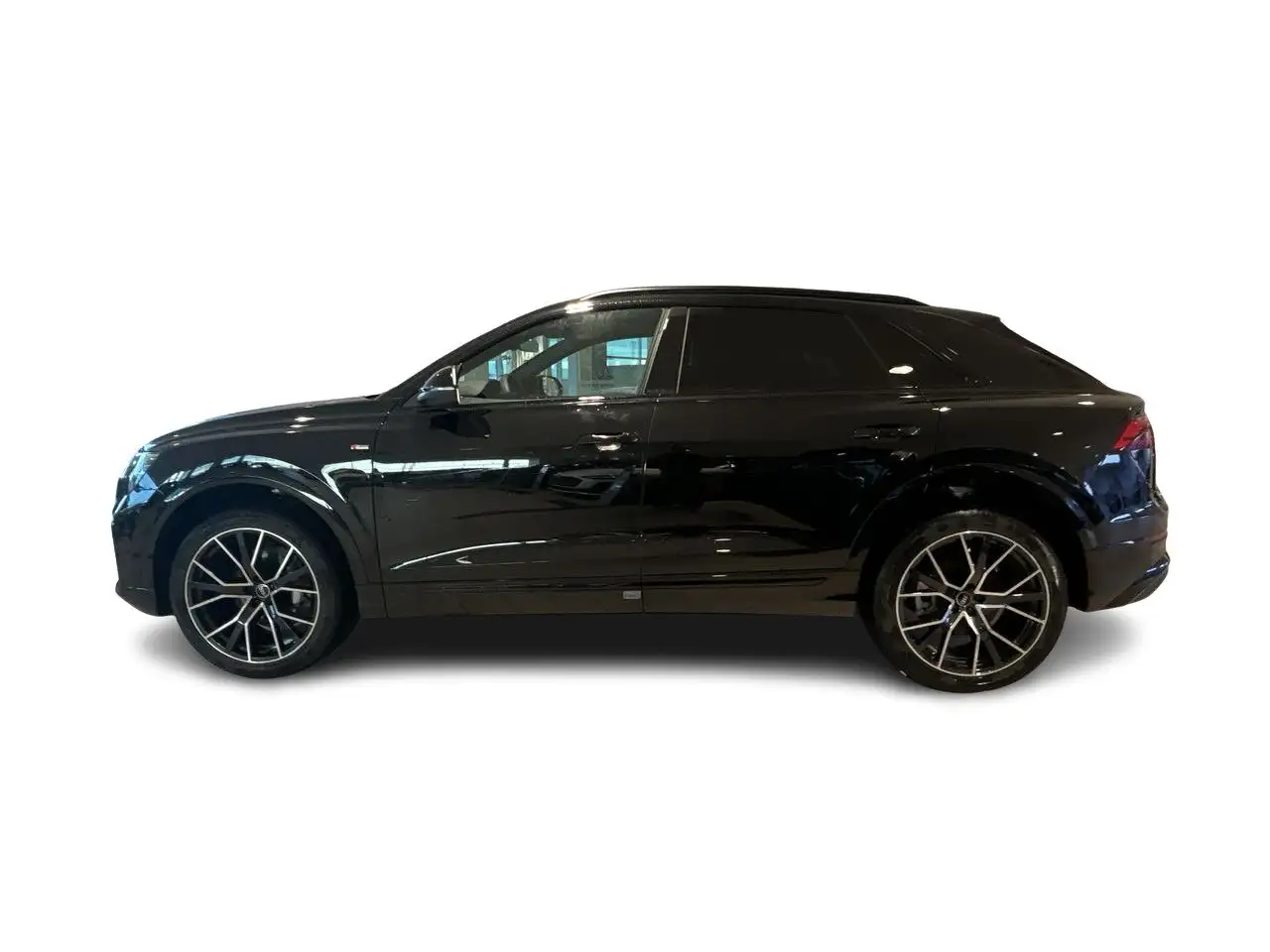 Audi Q8 снимка Audi Q8