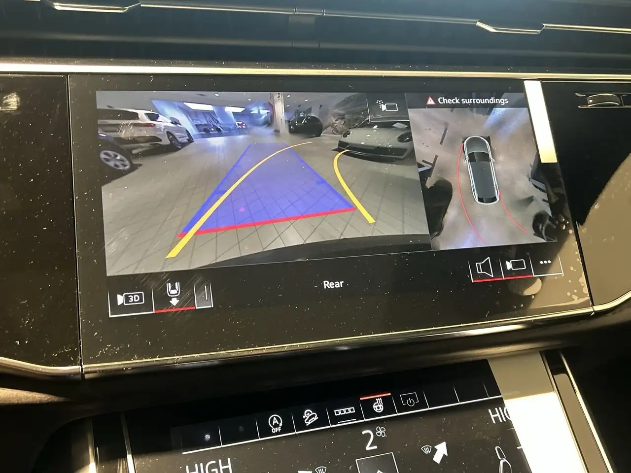 Audi Q8 снимка Audi Q8