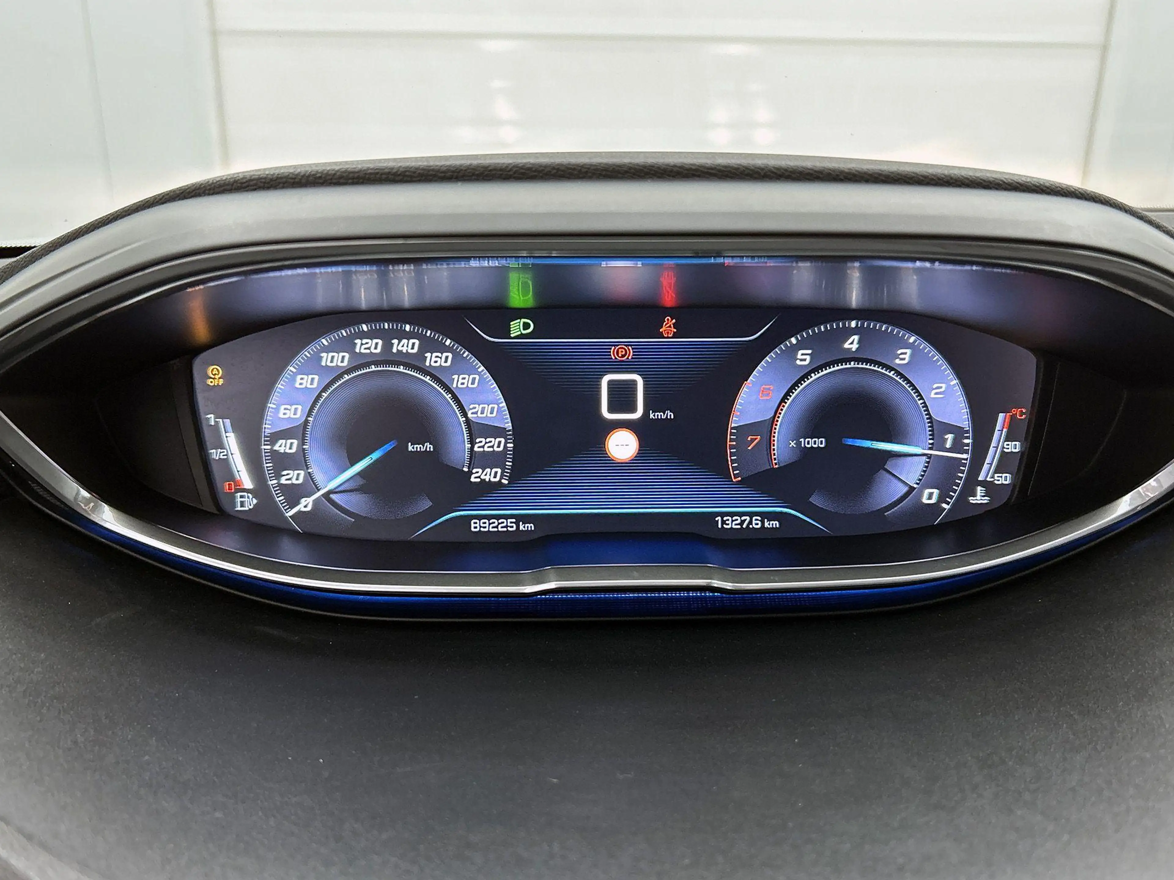 Peugeot 5008 1.2 PureTech Access 7 zitter | Navi | parkeersens — photo 7
