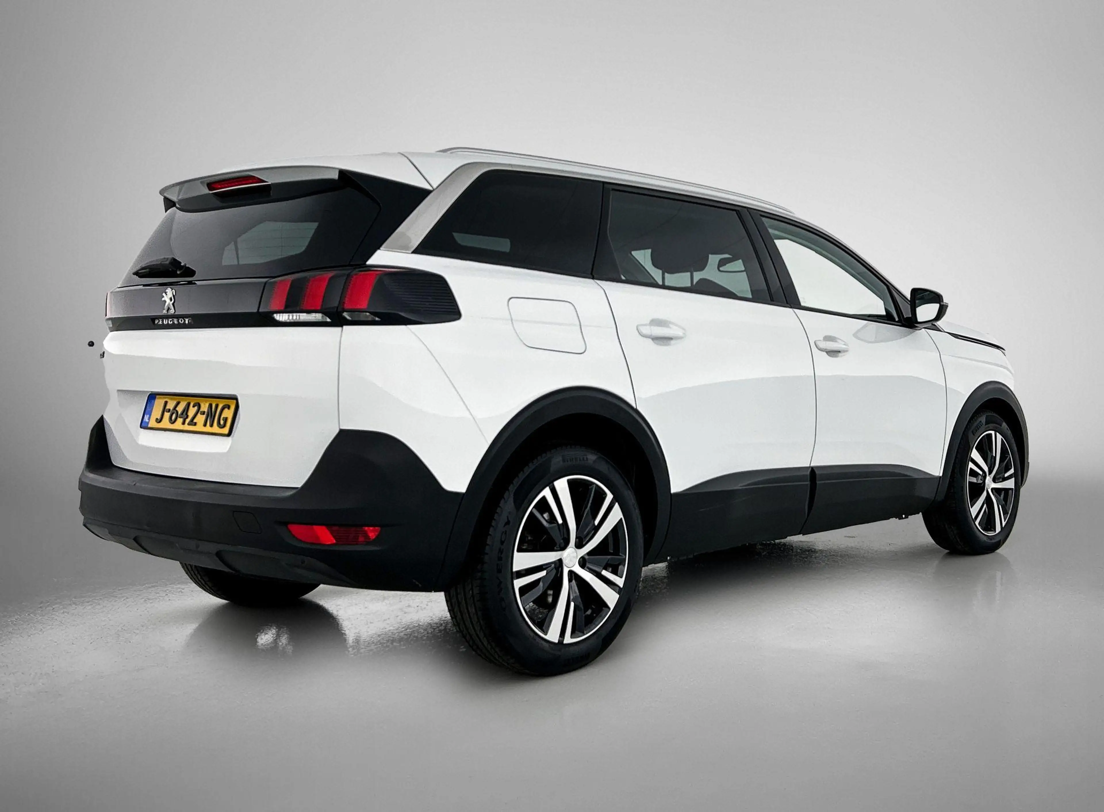 Peugeot 5008 1.2 PureTech Access 7 zitter | Navi | parkeersens — photo 4