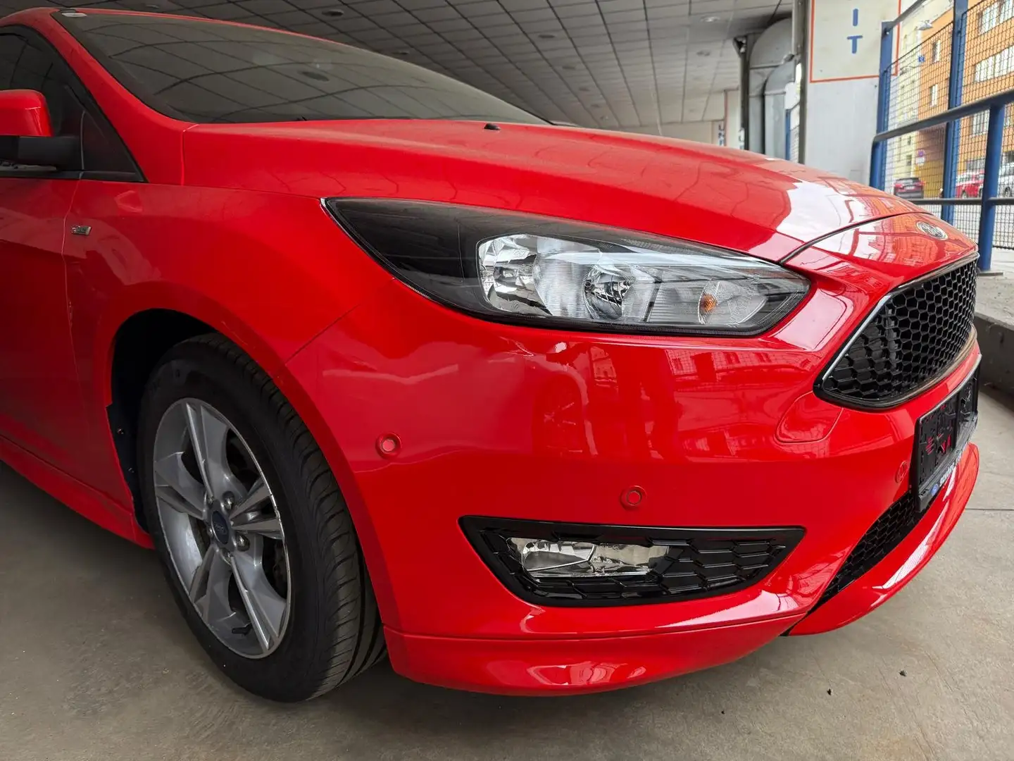 Ford Focus ST-Line Rouge - 2
