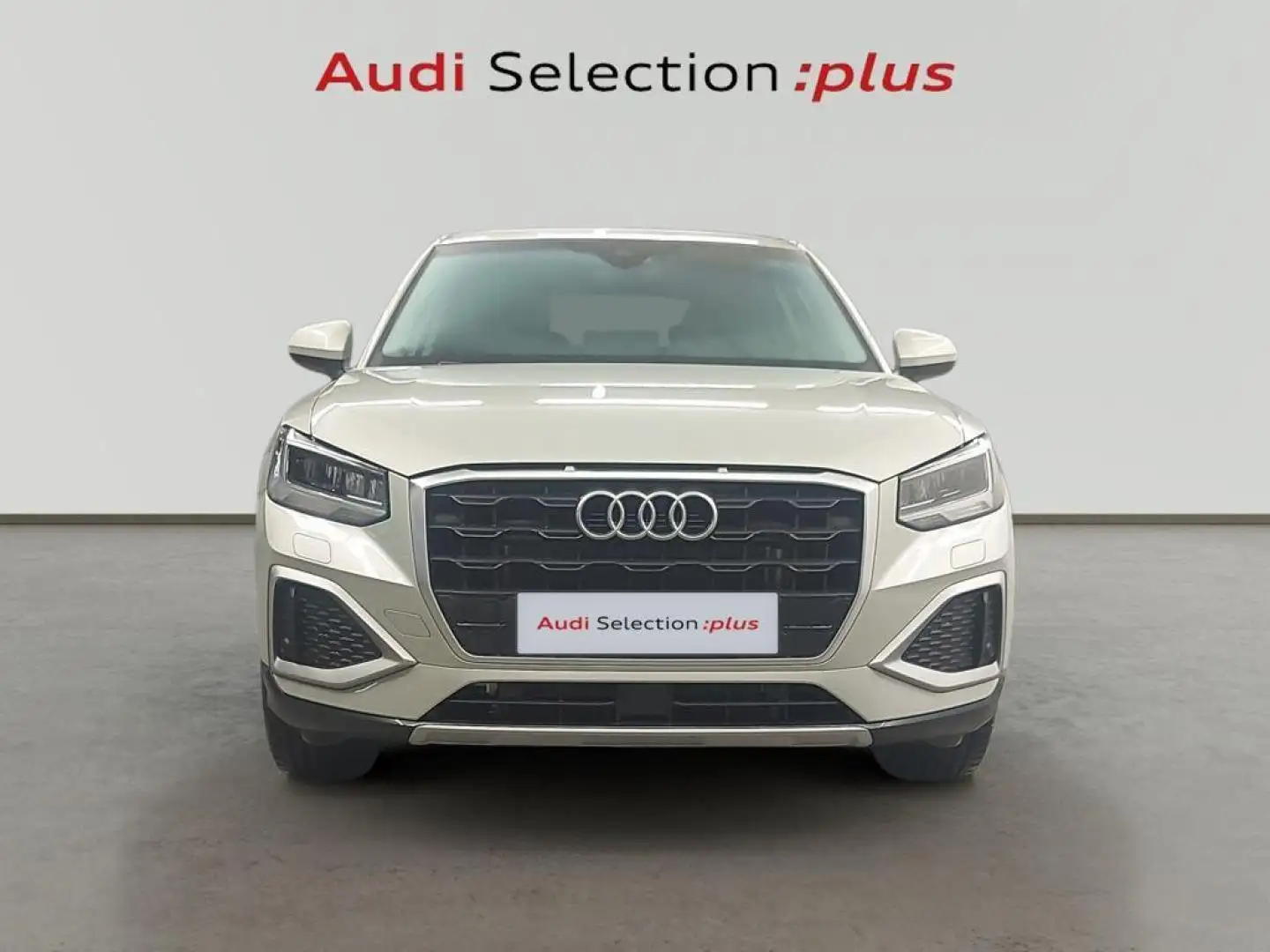 Audi Q2 30 TFSI Advanced 85kW Plateado - 2