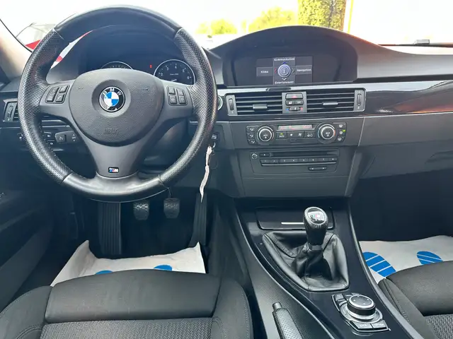 BMW 3 Series view 8