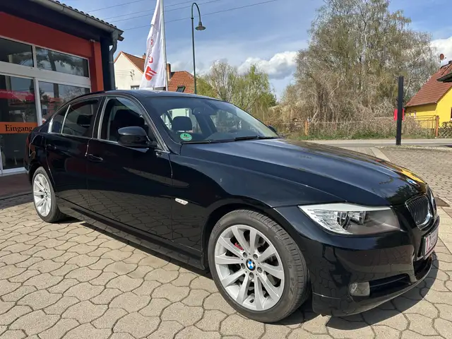 2009 BMW 3 Series in Black for sale