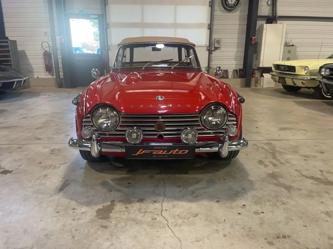 Triumph TR4 A IRS, foto 3