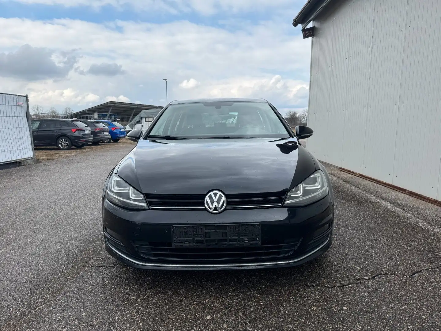 Volkswagen Golf VII Lim. Highline *NAVI*SHZ*BI-XENON* Schwarz - 2