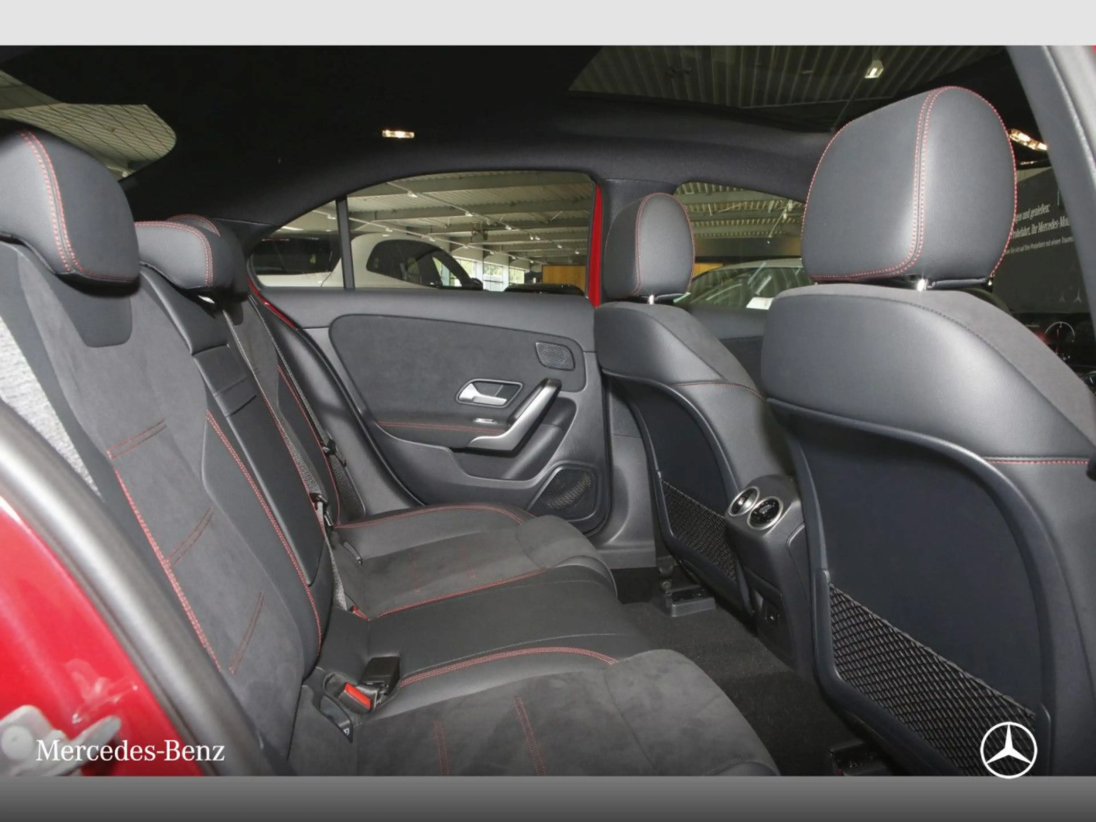 Mercedes-Benz A 250 e Lim AMG+NIGHT+PANO+360°+MULTIBEAM+HUD+8G — photo 12