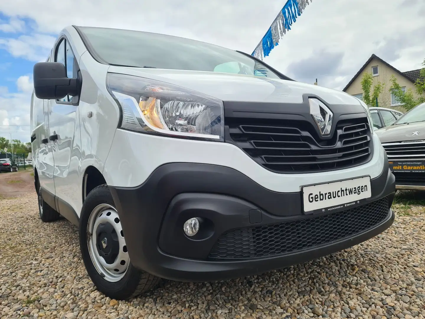Renault Trafic Komfort NAVI/SHZ/PDC/AHK/Sortimo/KeylessGo Weiß - 1