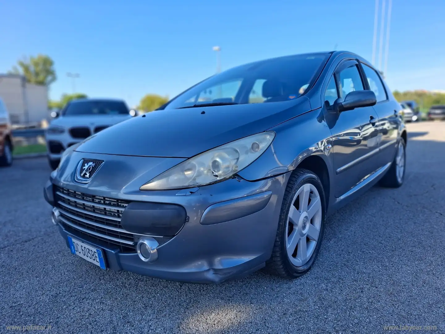 Peugeot 307 2.0 16V HDi FAP 5p. Féline Grau - 1