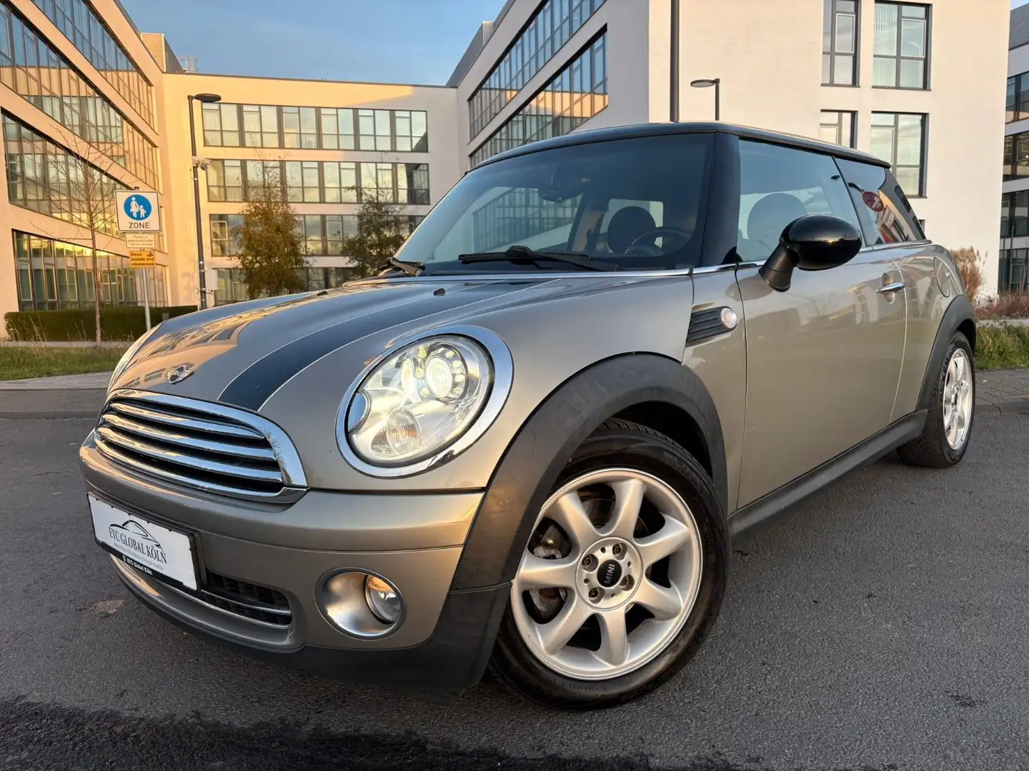 MINI Cooper Mini Cooper 1.6 Chilli Silber - 1