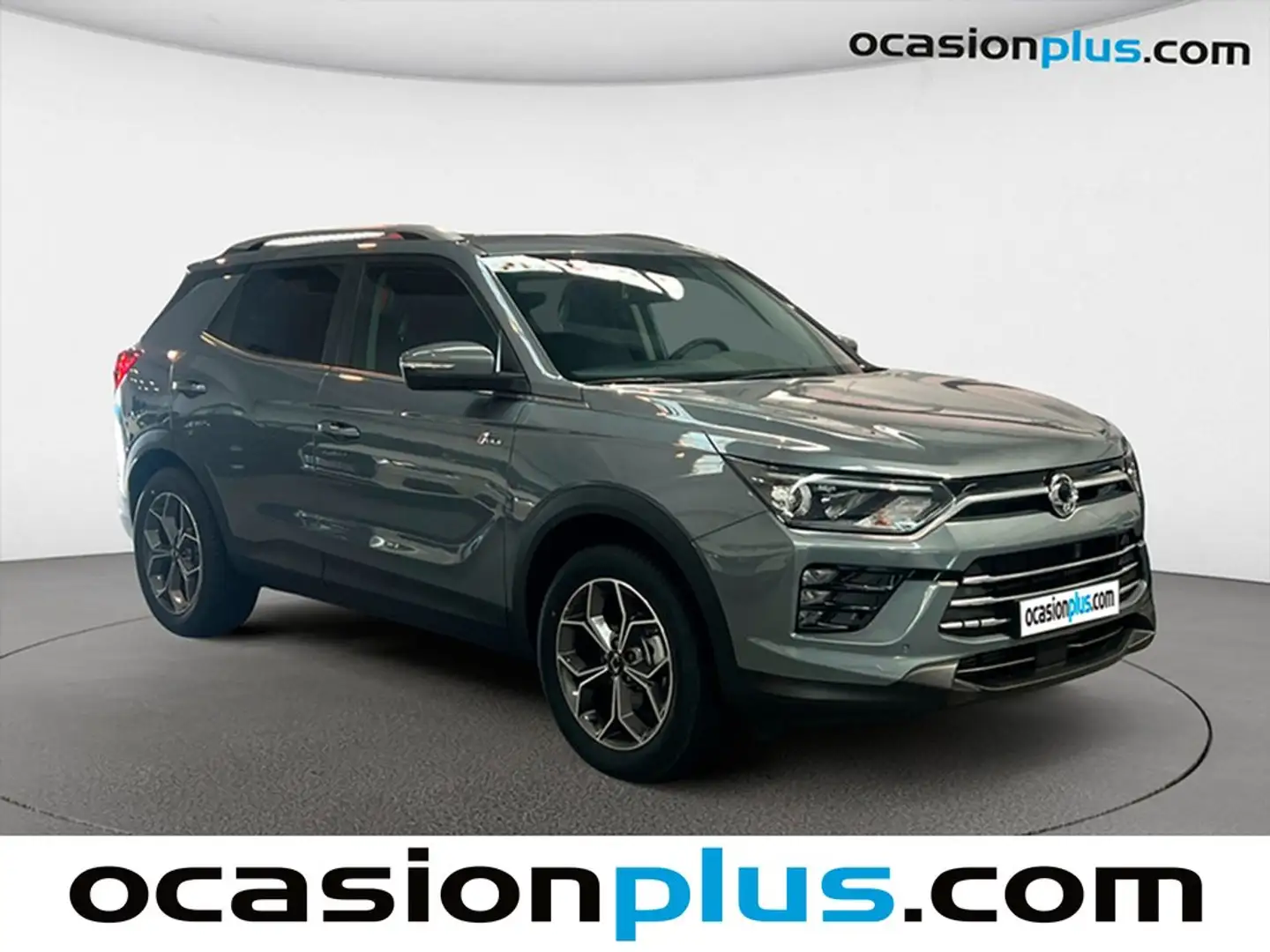 SsangYong Korando G15 Urban Plus 4x2 Aut. Gris - 2