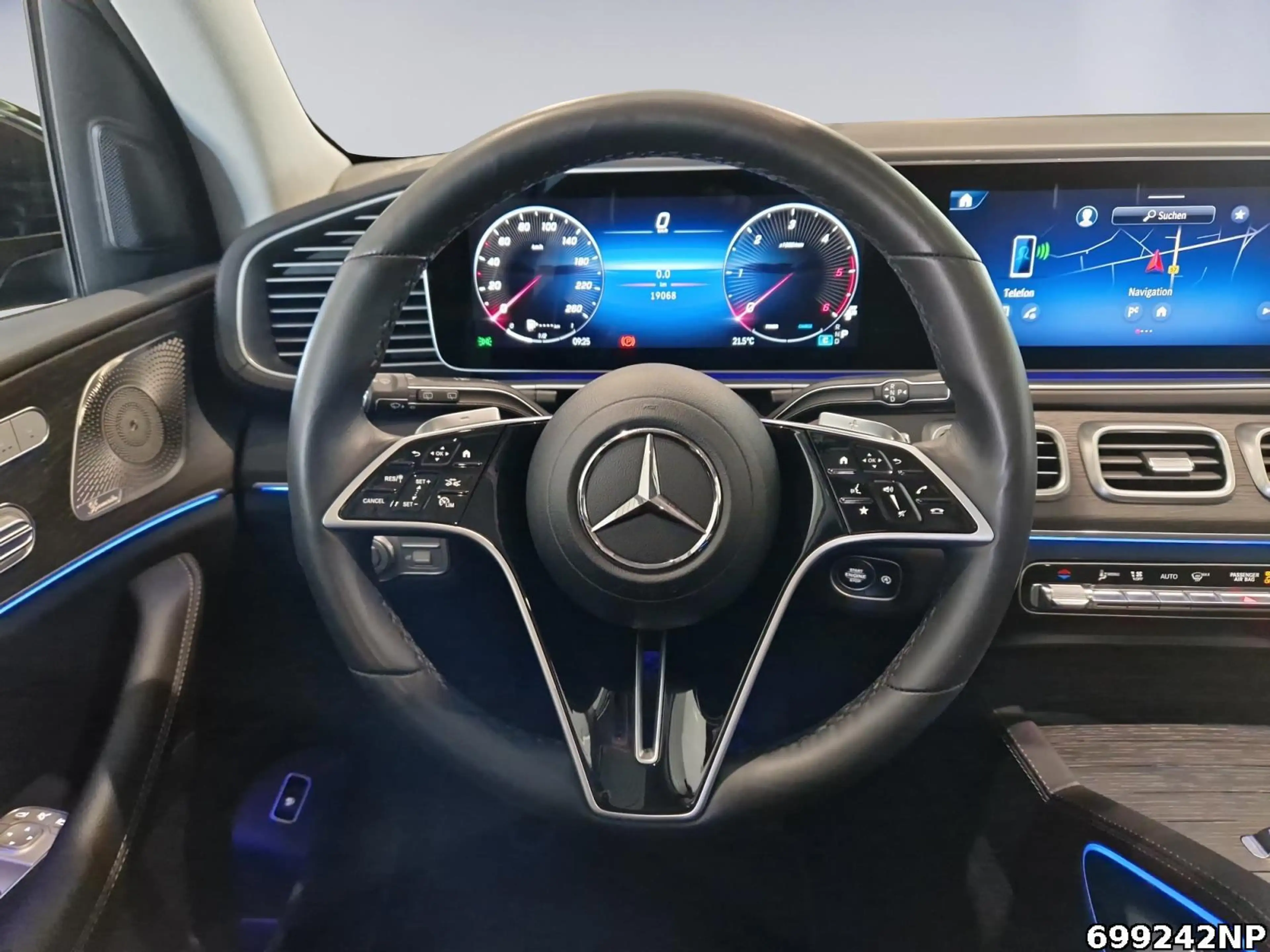 Mercedes-Benz GLS 450 d 4M  AHK Pano Memo 360° Distr Airmatic — photo 9