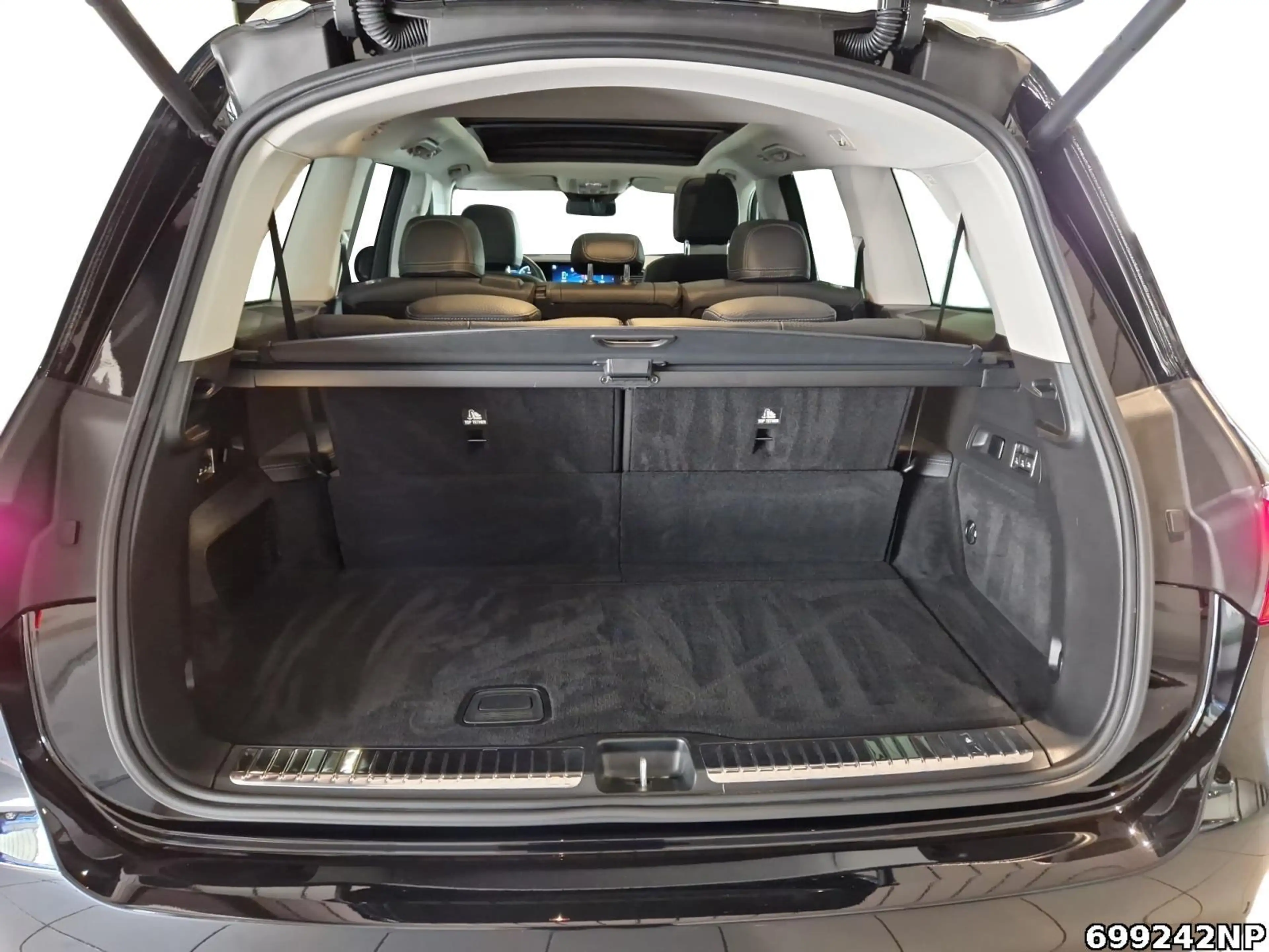 Mercedes-Benz GLS 450 d 4M  AHK Pano Memo 360° Distr Airmatic — photo 6