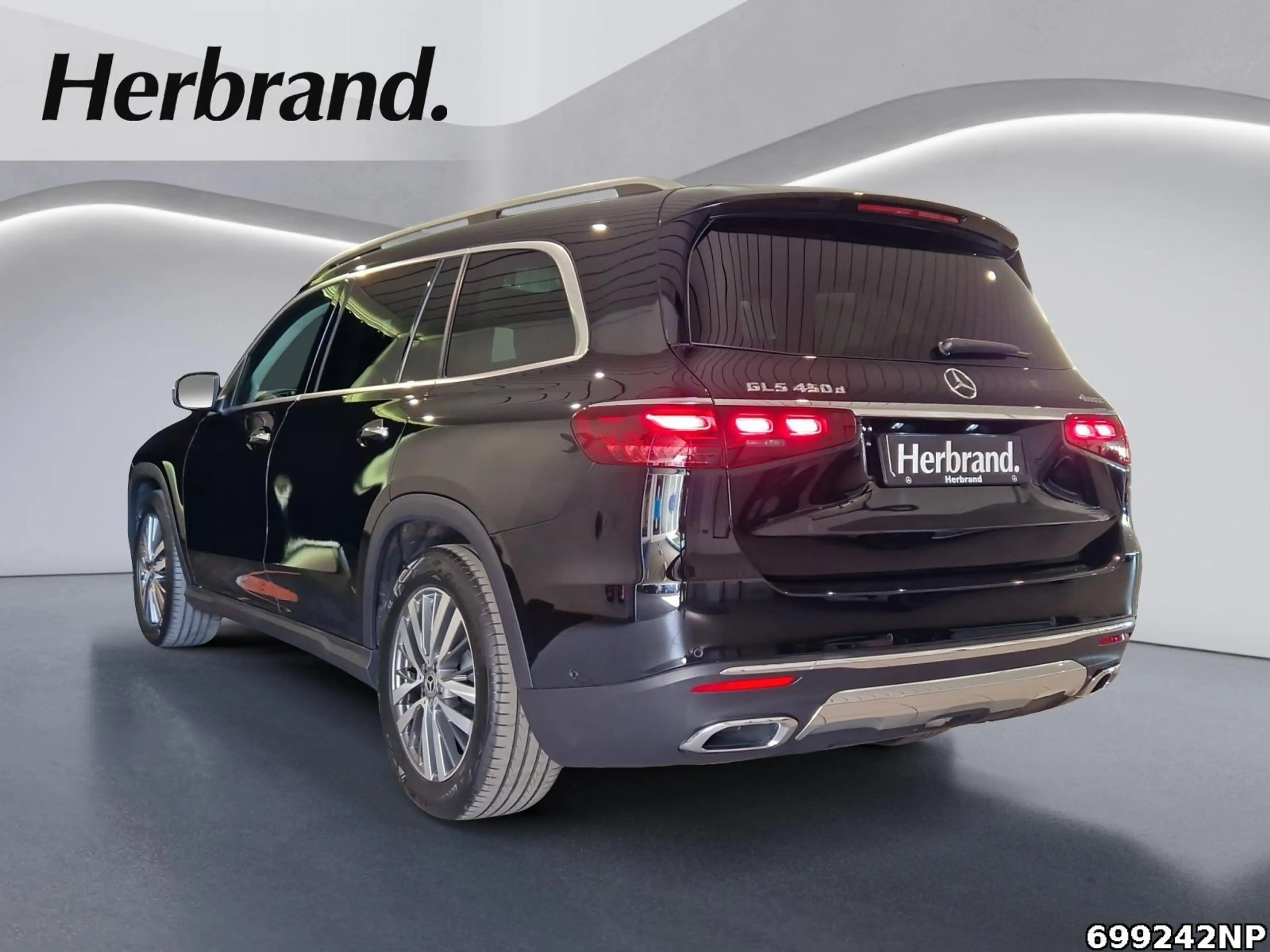Mercedes-Benz GLS 450 d 4M  AHK Pano Memo 360° Distr Airmatic — photo 4