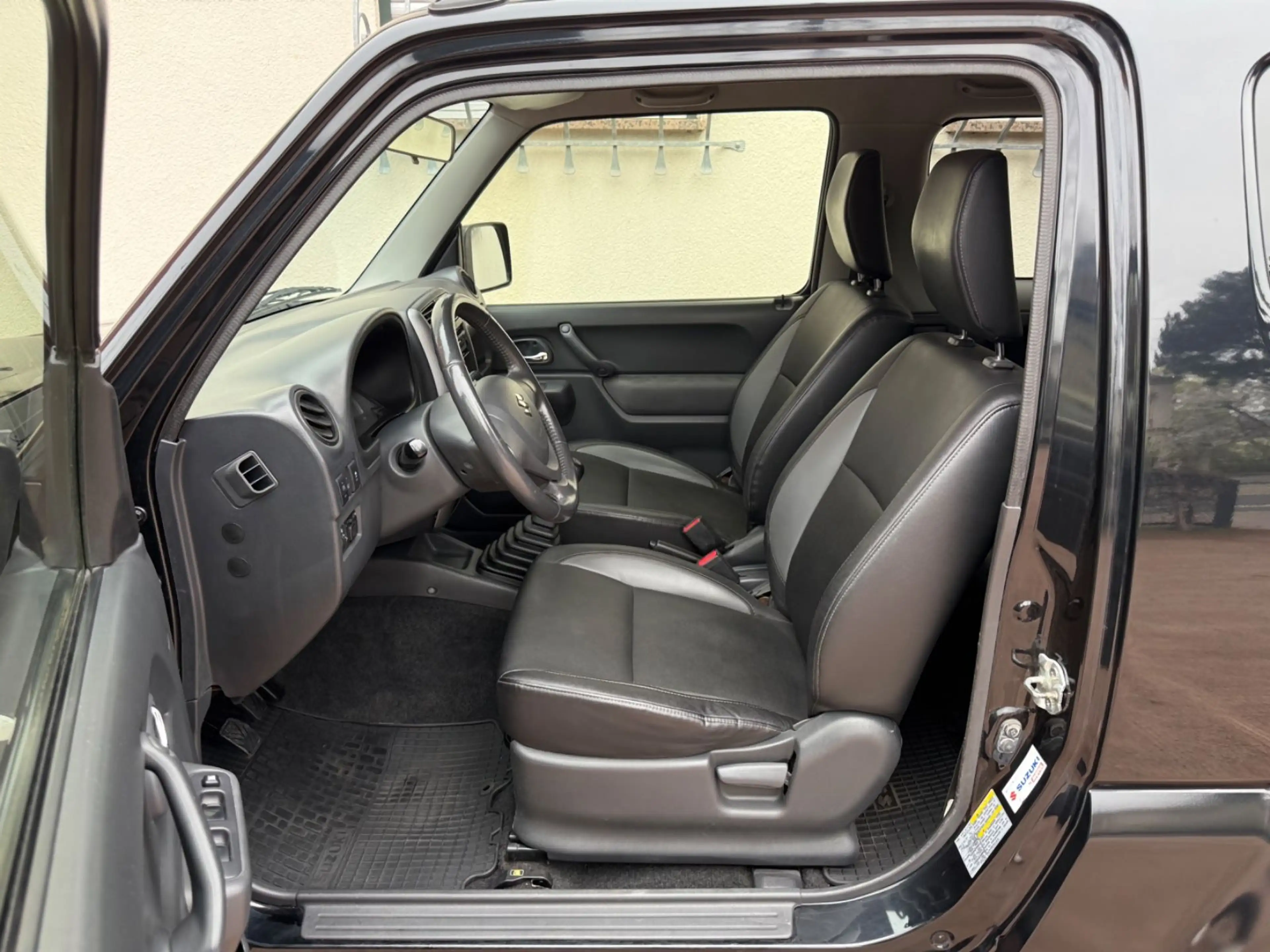 Suzuki Jimny STYLE 4x4 LEDER KLIMA ALU SHZ TOP — photo 15