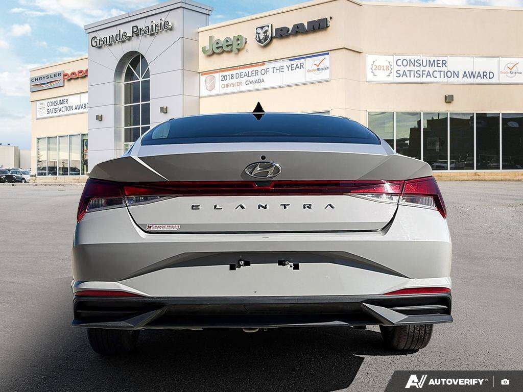 2023 Hyundai Elantra Essential | Bluetooth | Heated Seating — снимка 1