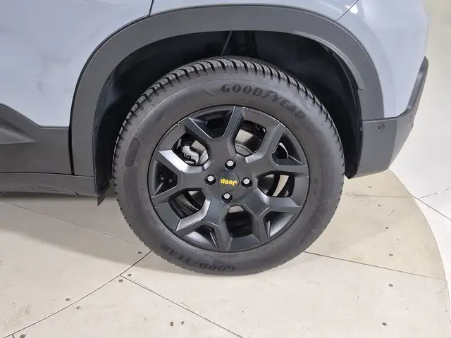 Jeep Avenger view 14