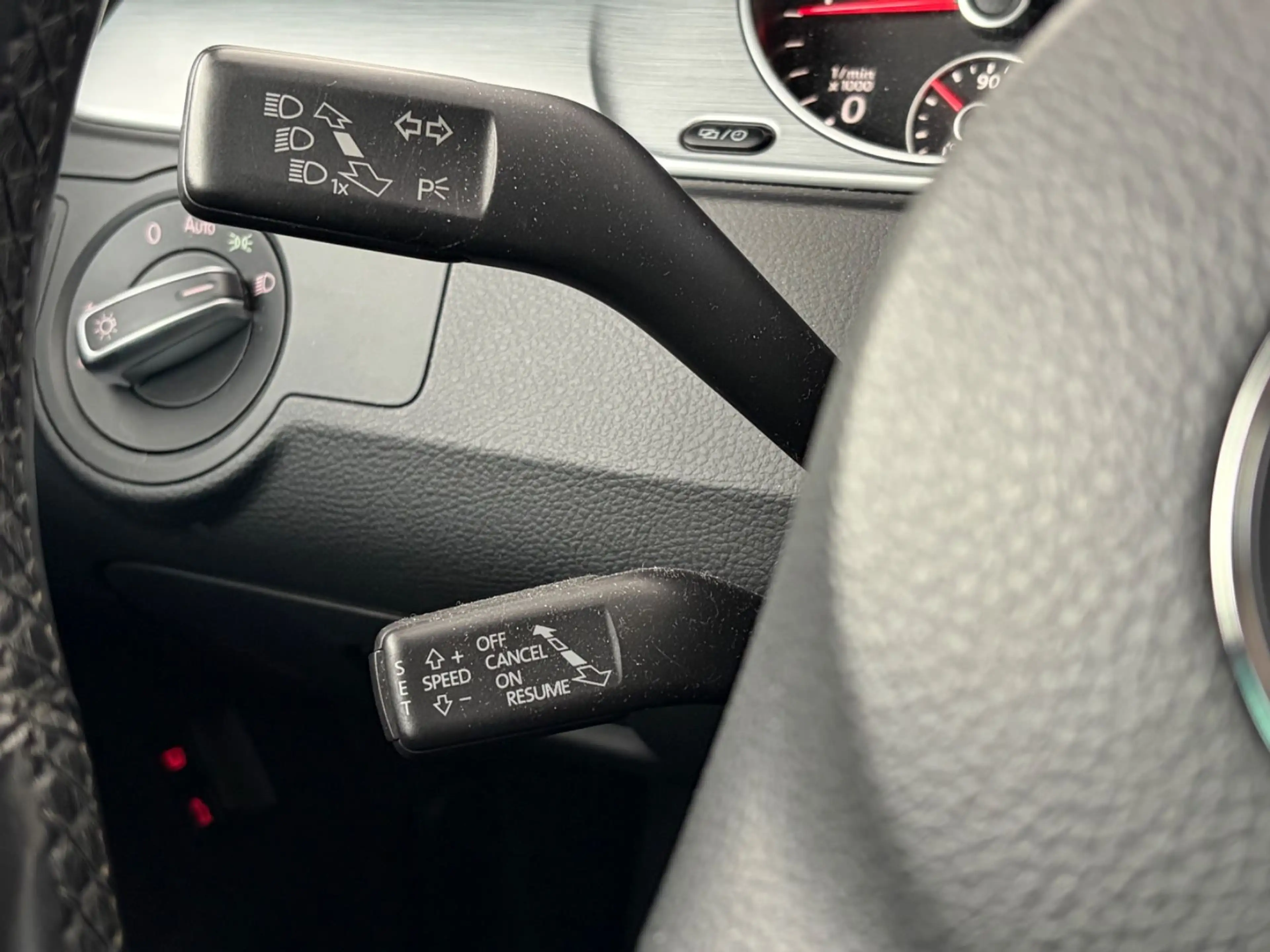 Volkswagen CC 2.0 TDI NAVI*XENON*PDC*SITZHEIZUNG*TEMPOMAT — photo 15
