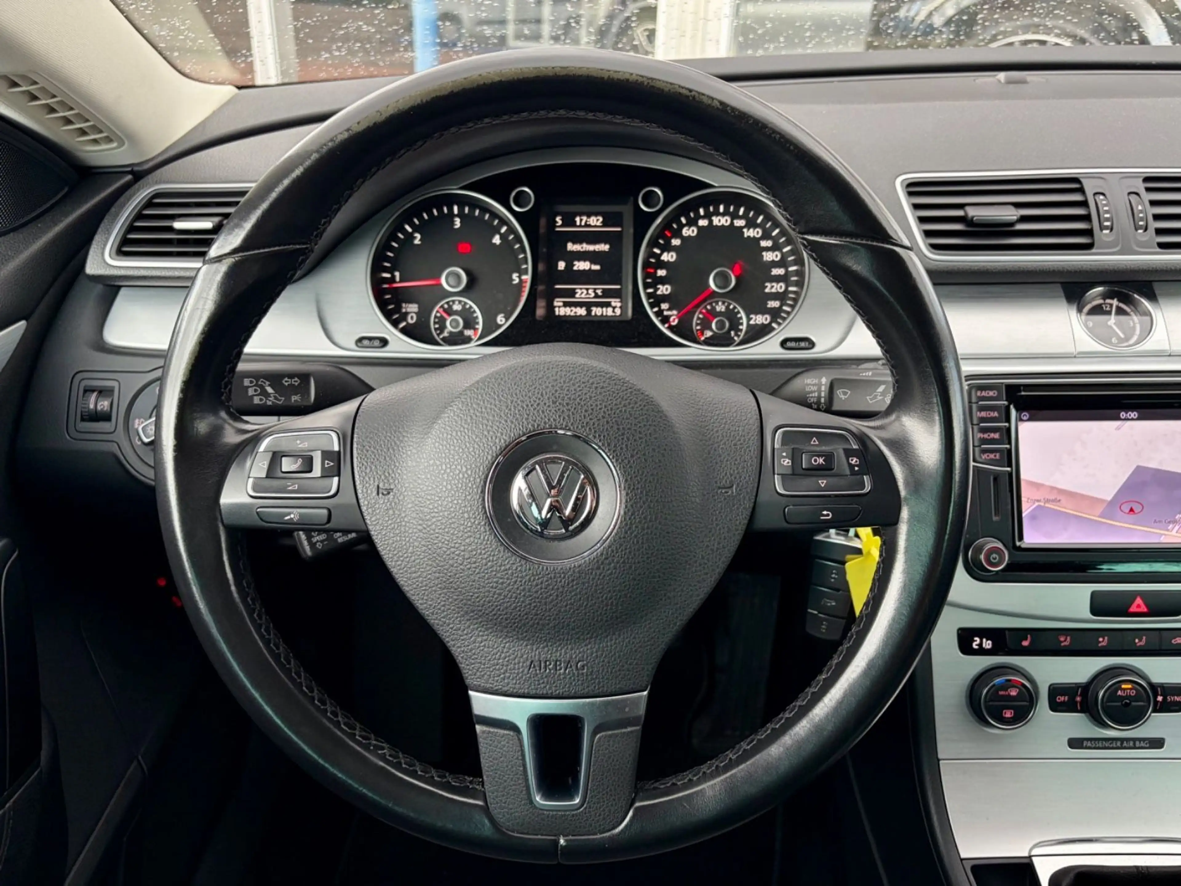 Volkswagen CC 2.0 TDI NAVI*XENON*PDC*SITZHEIZUNG*TEMPOMAT — photo 14