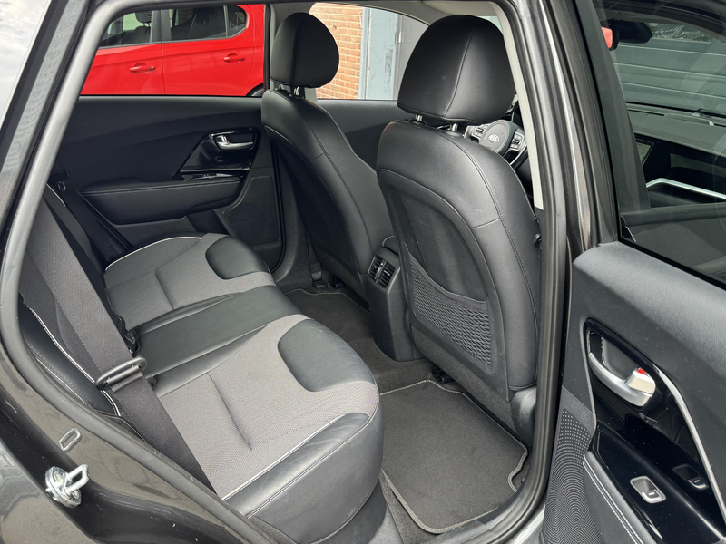Kia e-Niro DYNAMICPLUSLINE 64 KWH (100% SOH) I V/D EERSTE EIG — photo 12