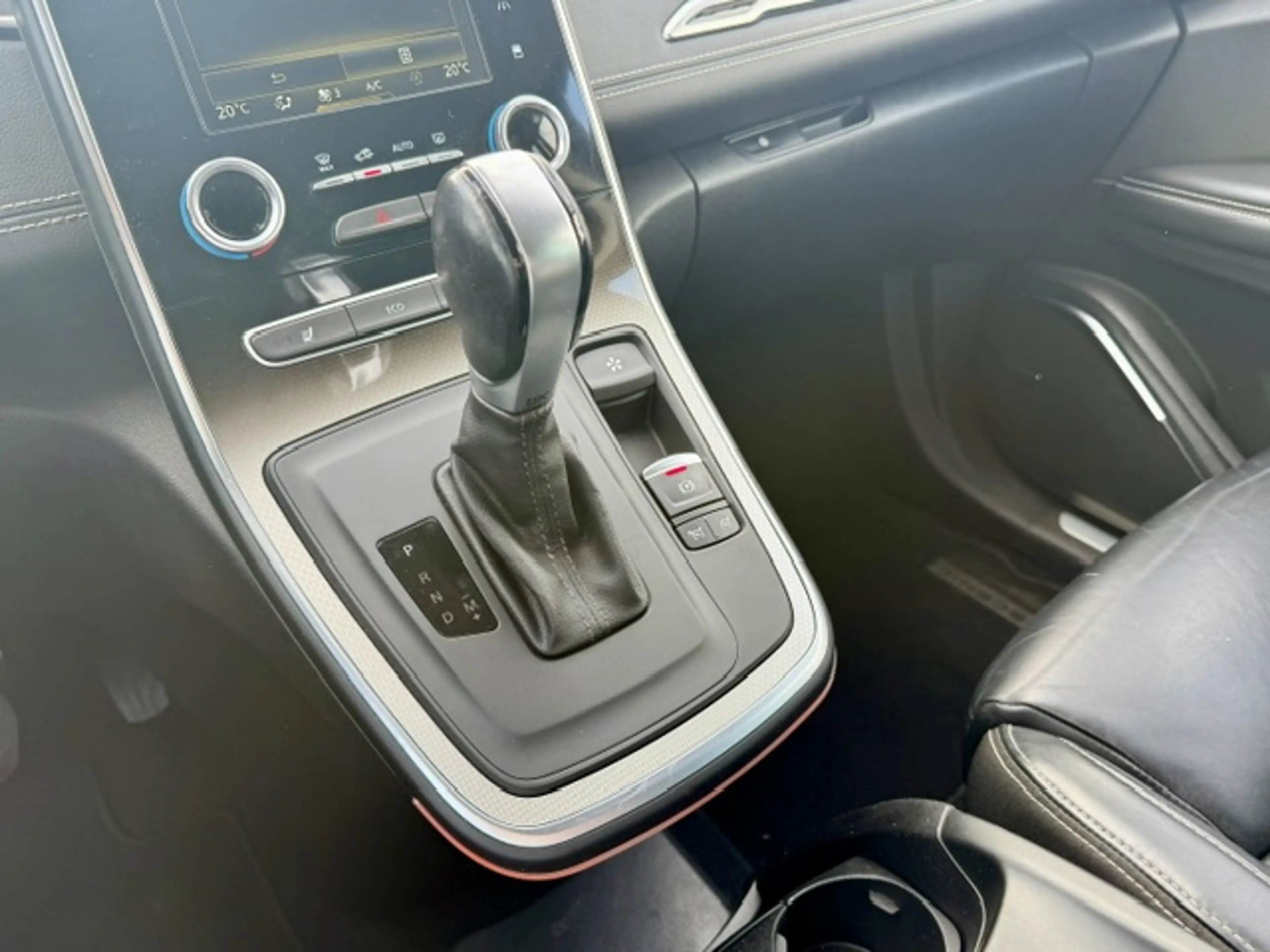 Renault Grand Scenic 1.6Dci 7PL LEDER BOSE LED NAVI CAMERA Energy Initiale Paris EDC — photo 9