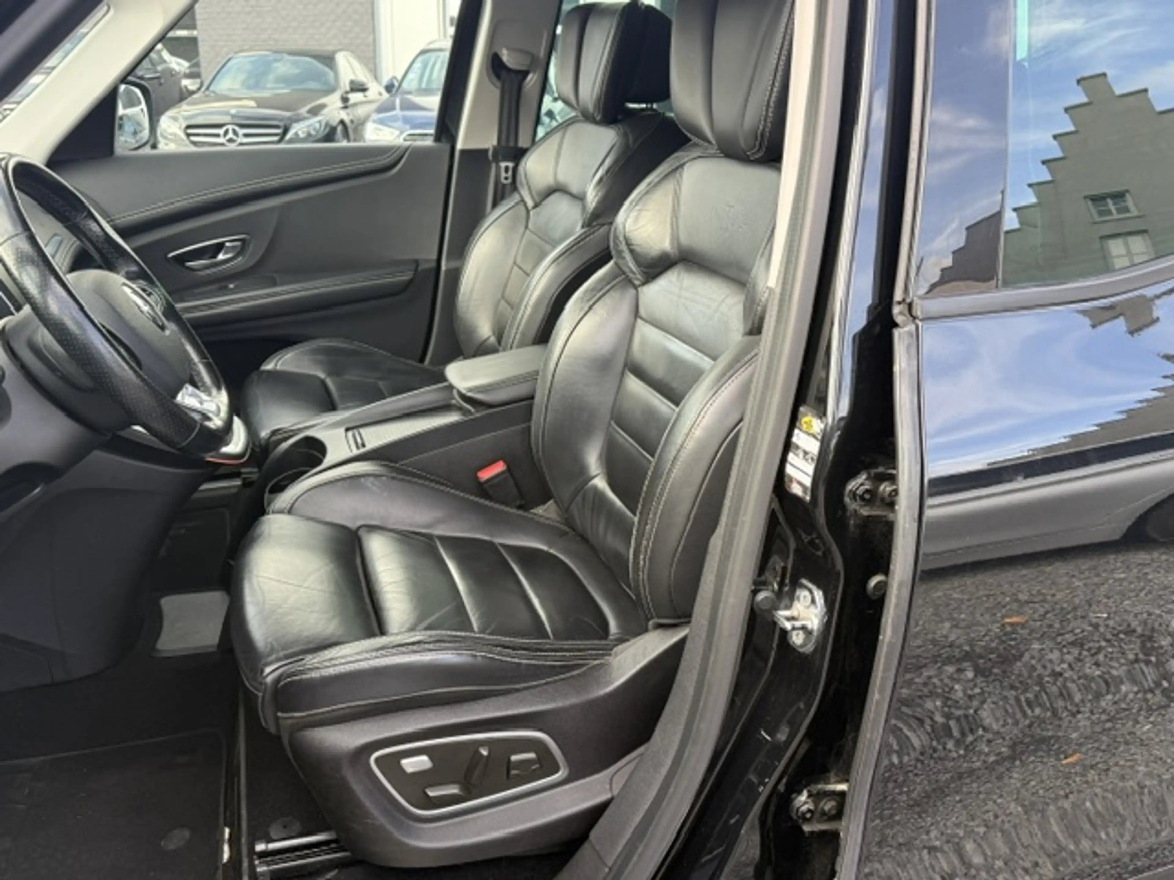 Renault Grand Scenic 1.6Dci 7PL LEDER BOSE LED NAVI CAMERA Energy Initiale Paris EDC — photo 5