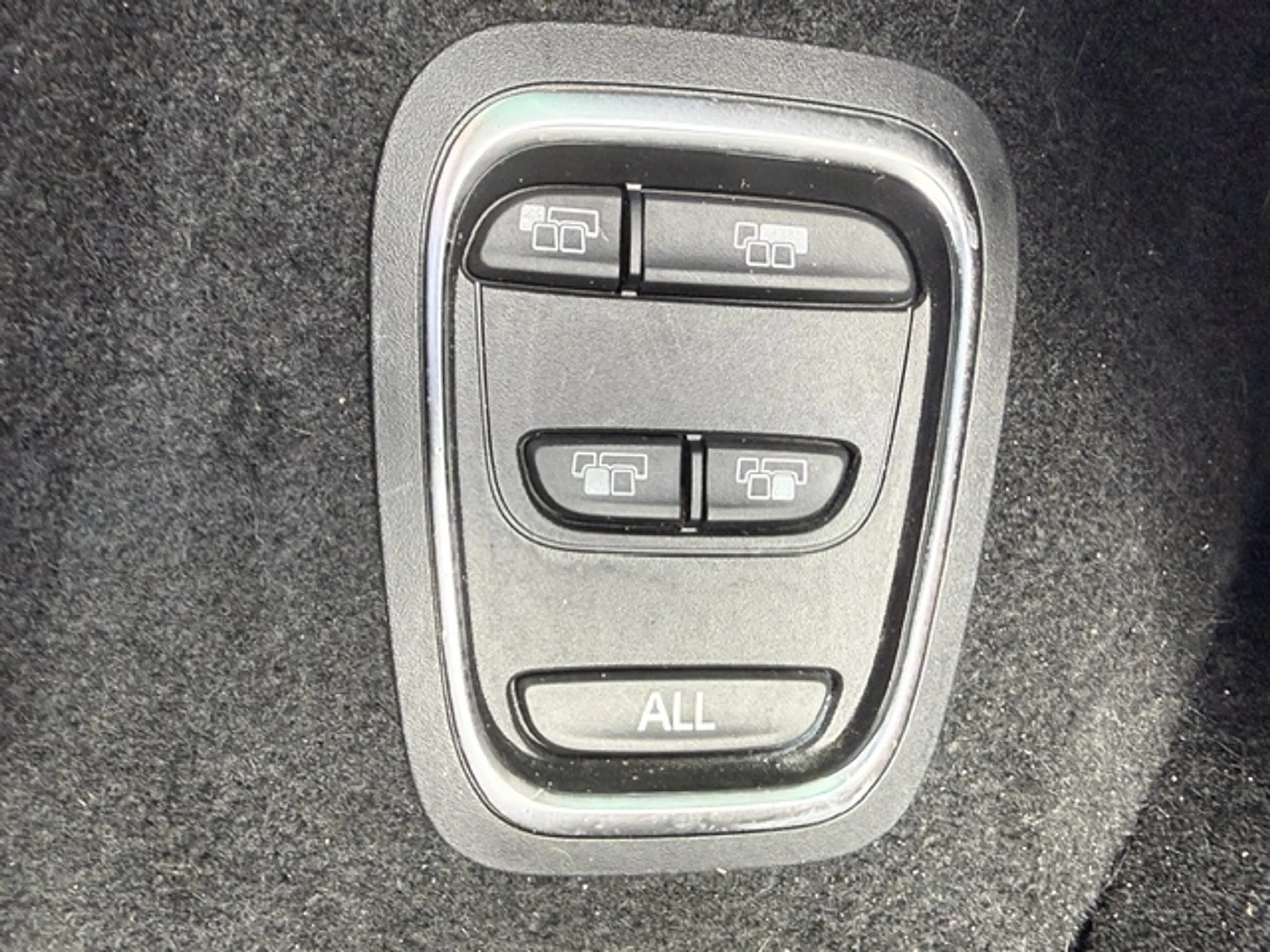 Renault Grand Scenic 1.6Dci 7PL LEDER BOSE LED NAVI CAMERA Energy Initiale Paris EDC — photo 14