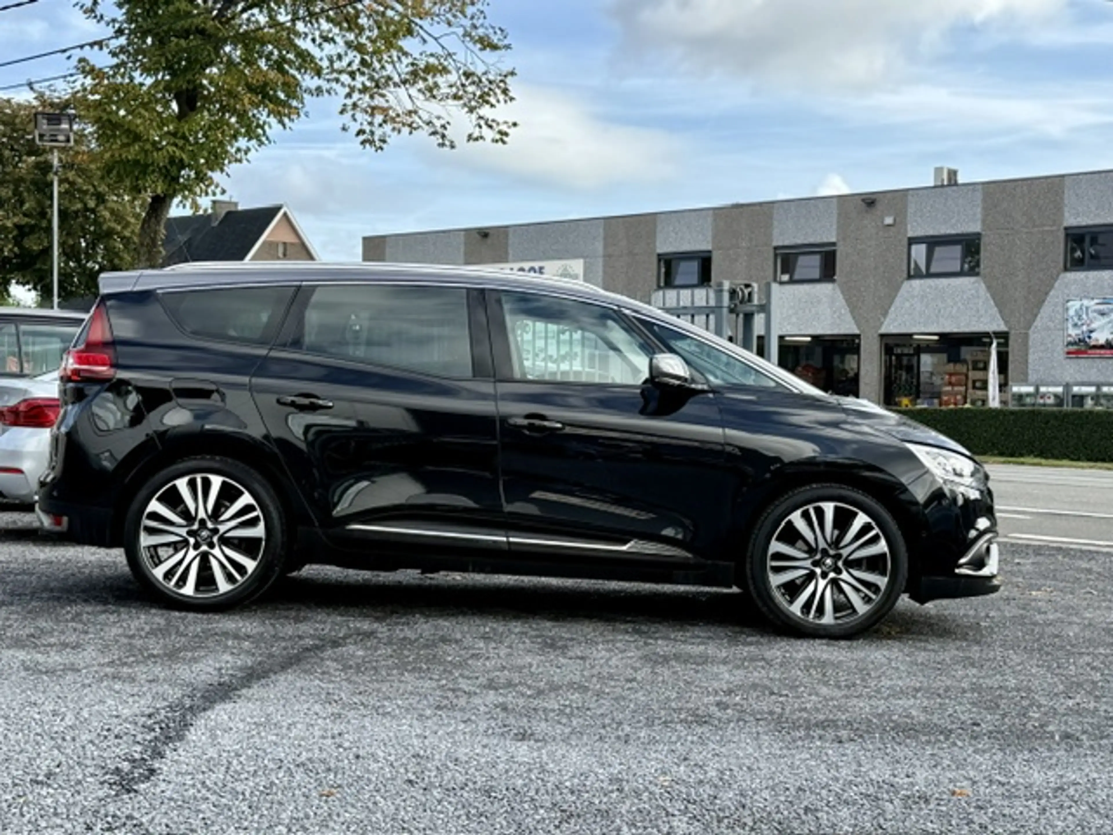 Renault Grand Scenic 1.6Dci 7PL LEDER BOSE LED NAVI CAMERA Energy Initiale Paris EDC — photo 2