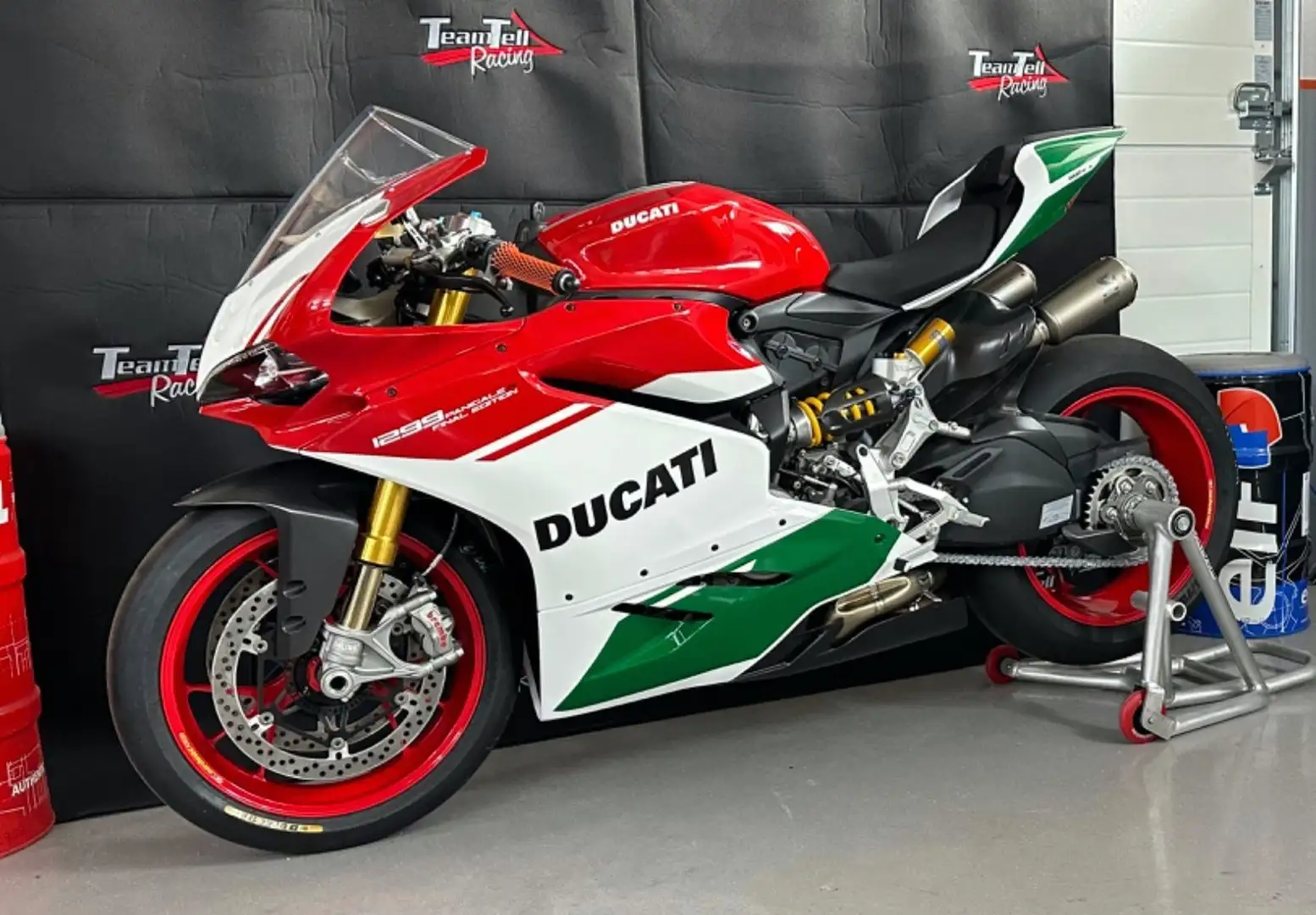 Ducati 1299 Panigale Final Edition mit R-Kit Červená - 2