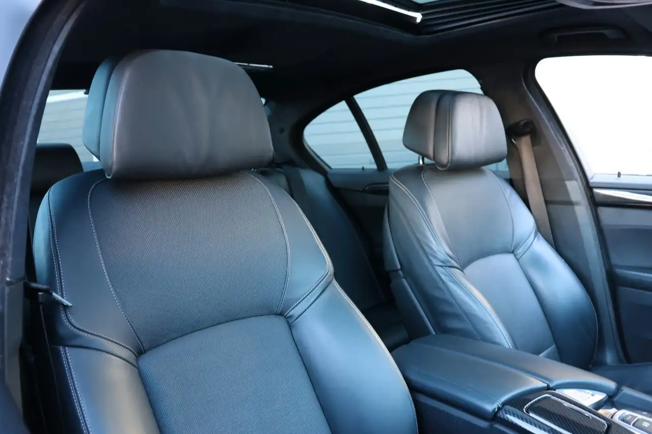 BMW 550 Berline — photo 19 sur 41