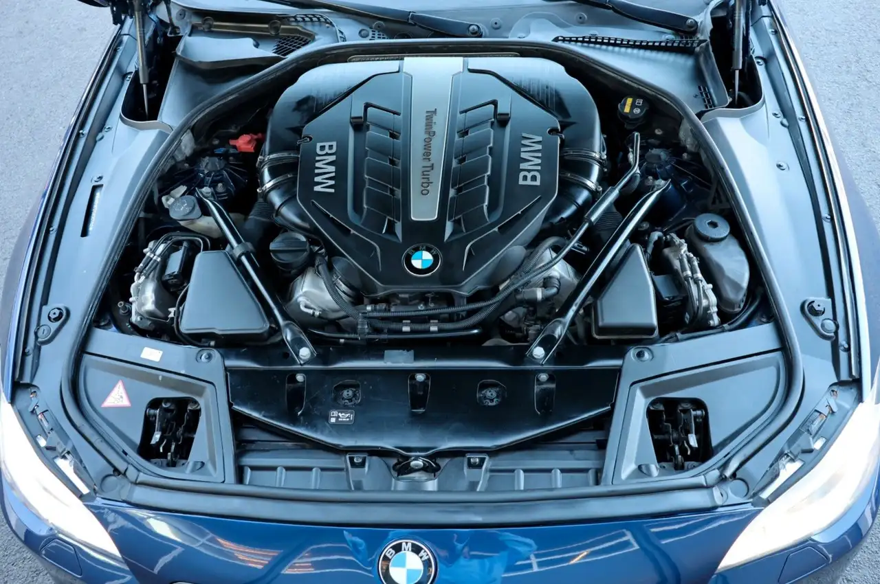 BMW 550 Berline — photo 41 sur 41