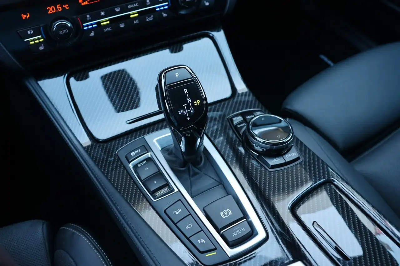 BMW 550 Berline — photo 24 sur 41