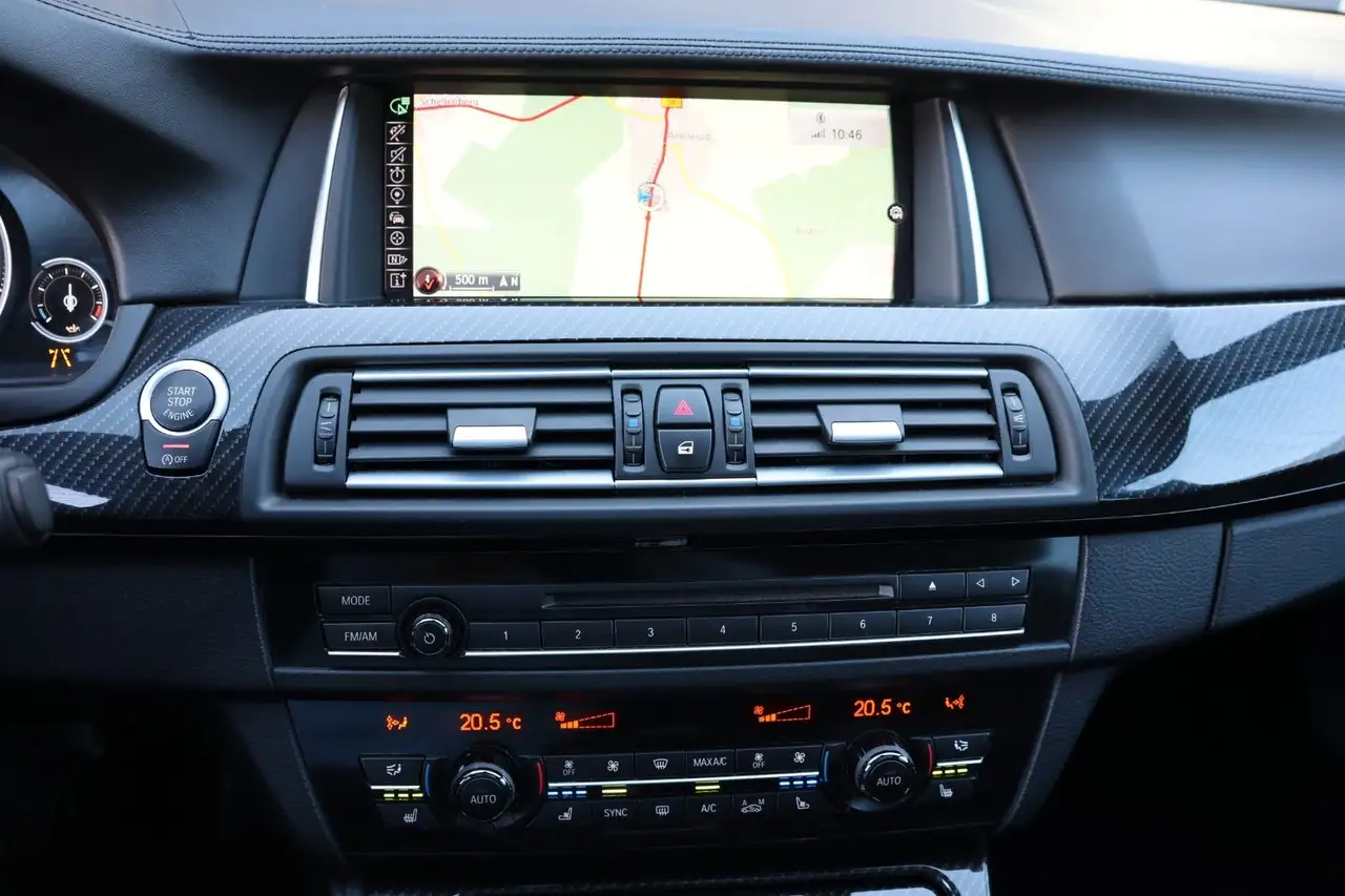 BMW 550 Berline — photo 25 sur 41