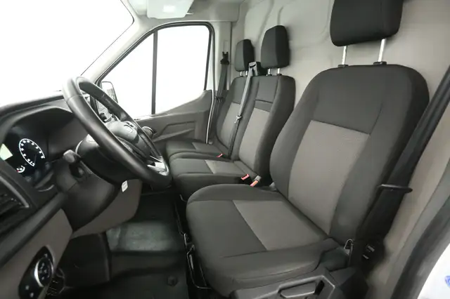 Ford Transit view 9