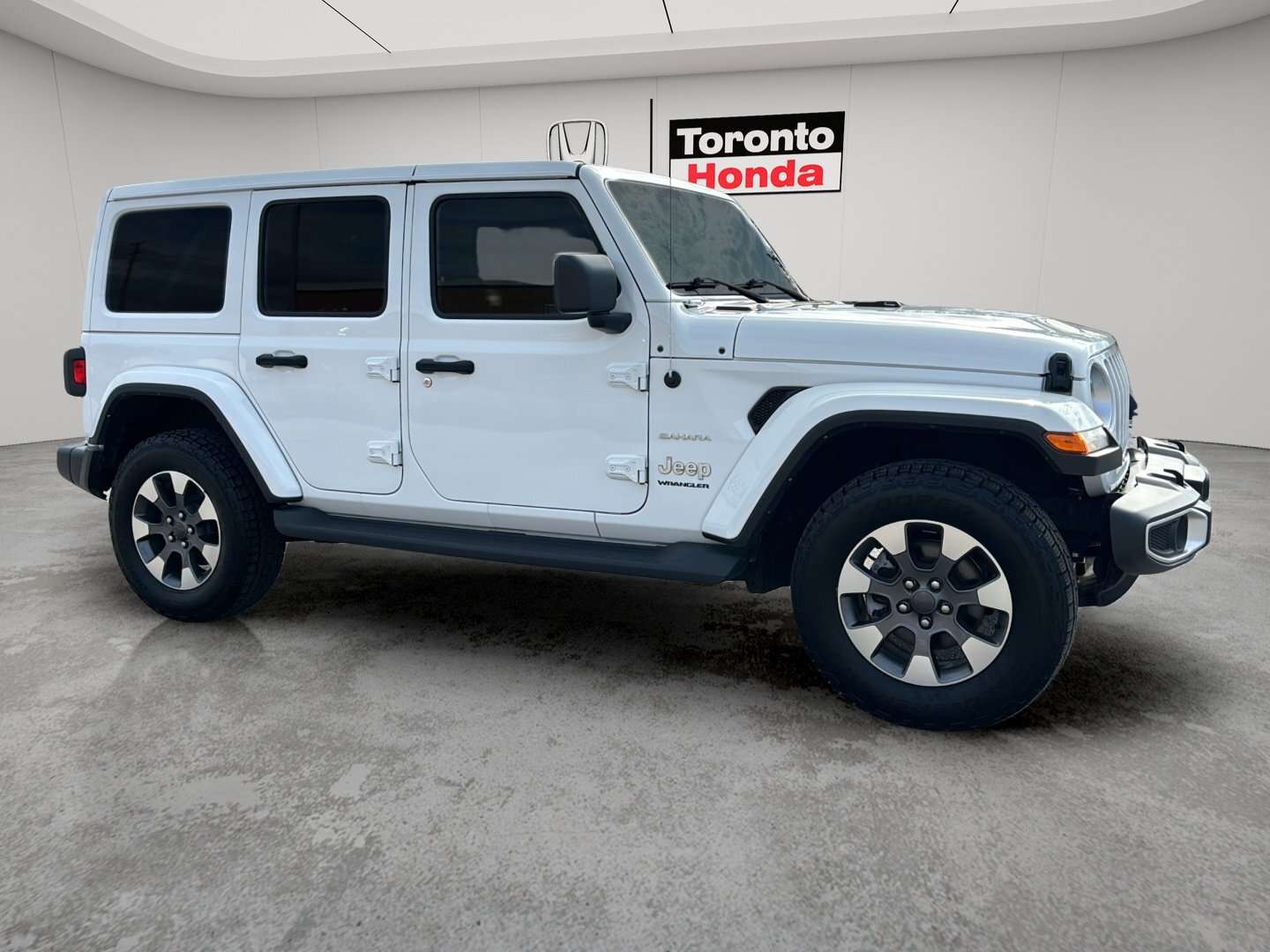 2023 Jeep Wrangler Sahara 4 Door 4x4 — снимка 1