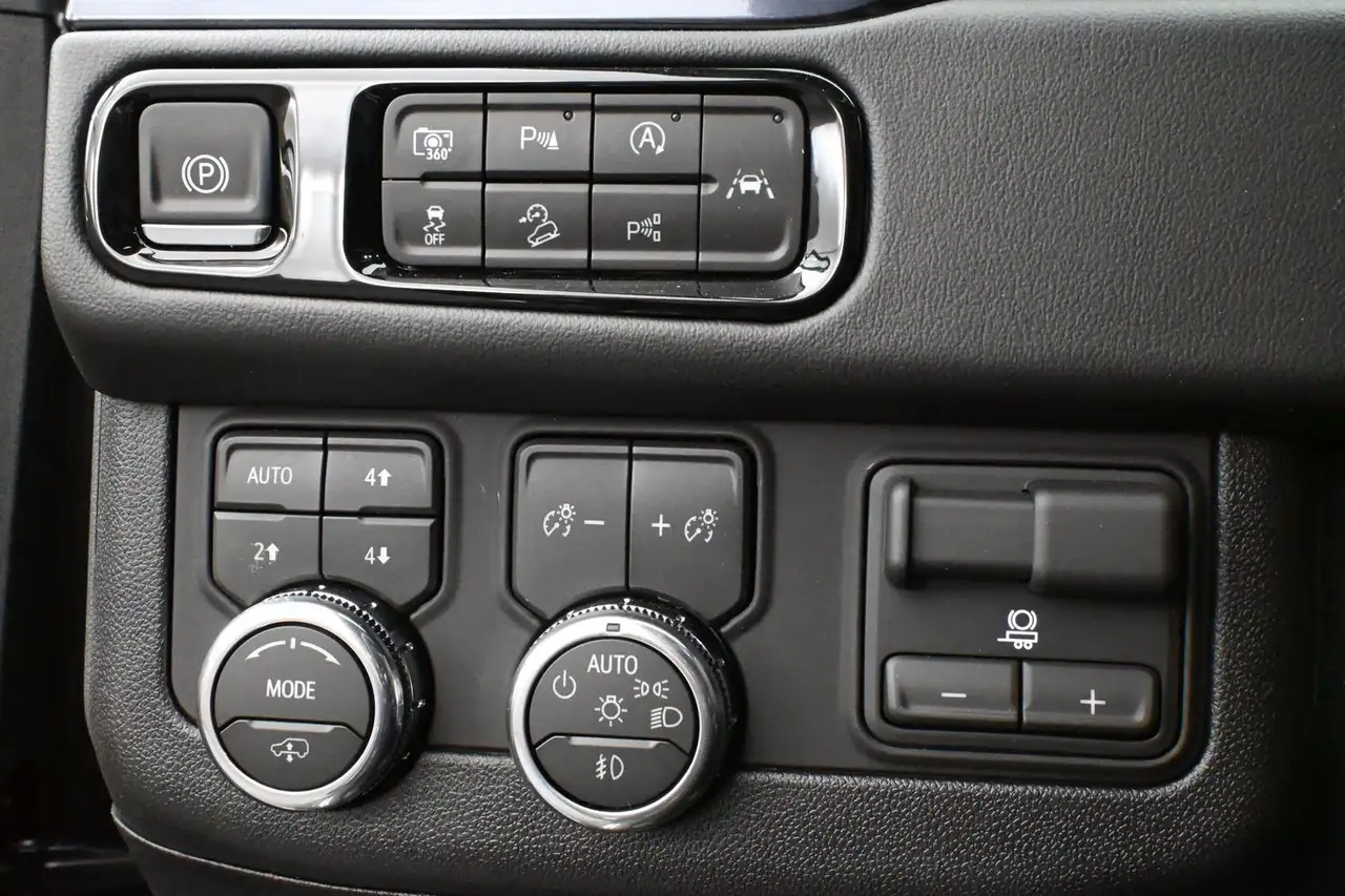 GMC Yukon снимка GMC Yukon