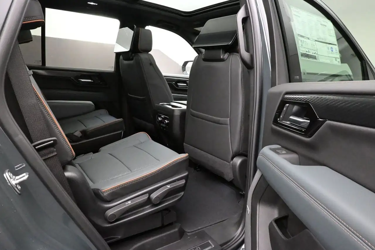 GMC Yukon снимка GMC Yukon