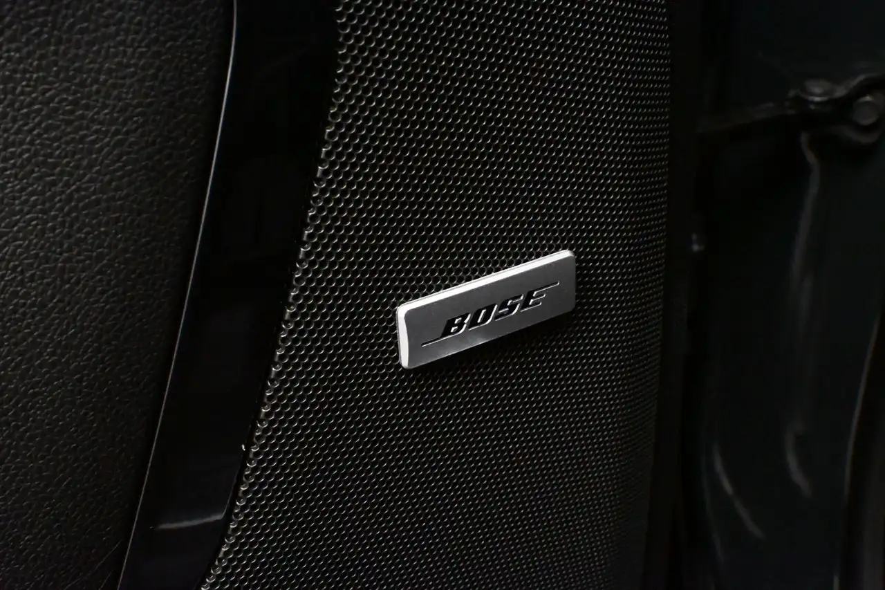 GMC Yukon снимка GMC Yukon
